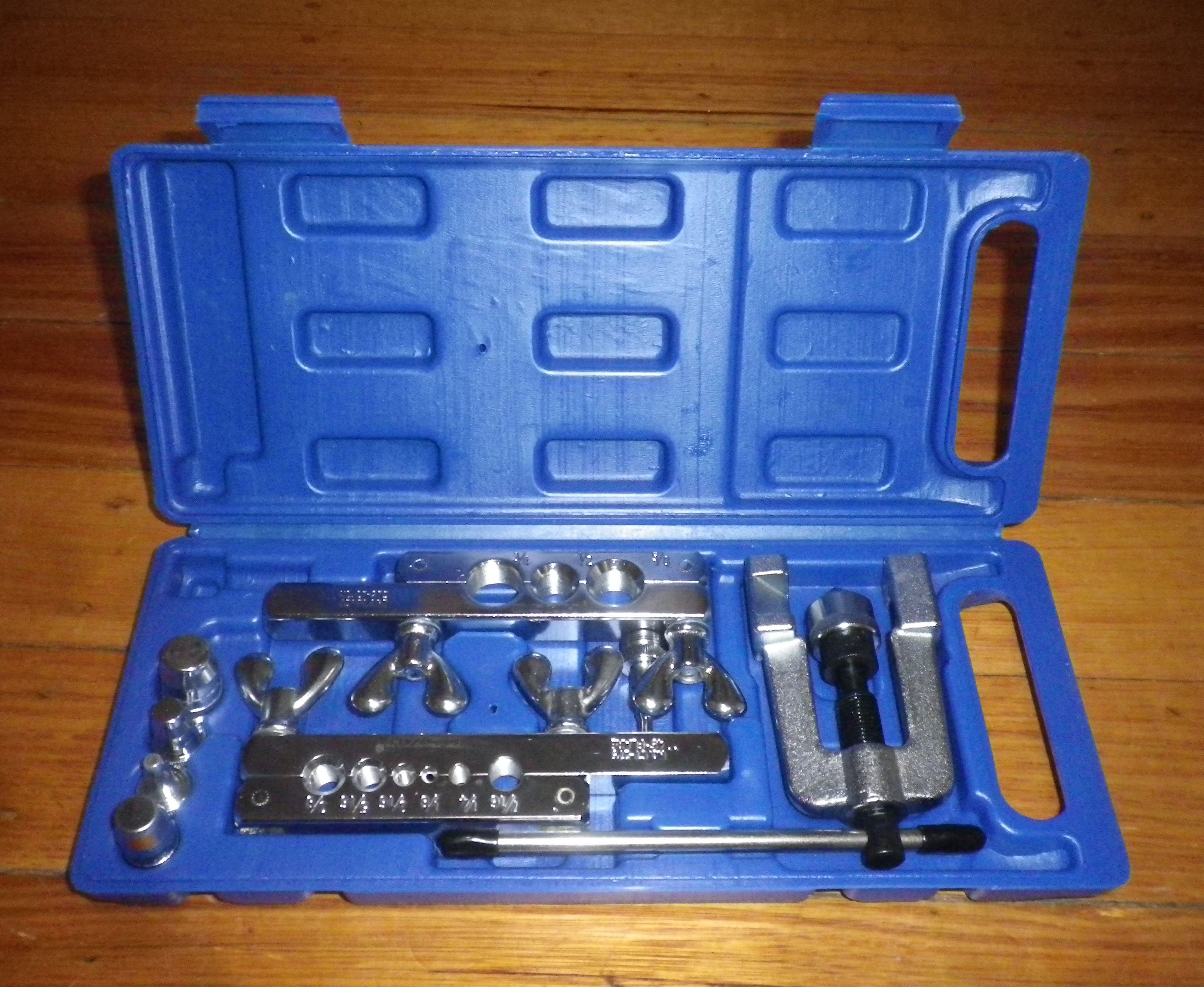 High - Quality Refrigeration Copper Tube Flaring, Swaging and Cutting Tool Kit - Model CT - 275L