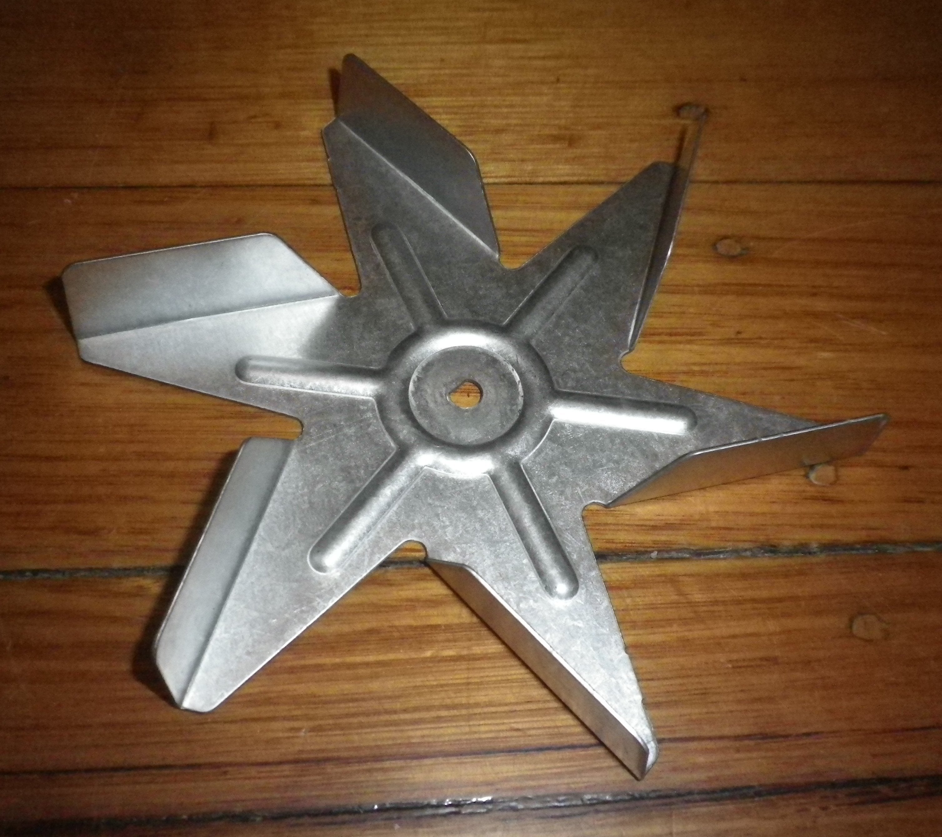 Universal 240VAC Fan-Forced Oven Fan Motor with Blade & Spacer - Part # 9683S