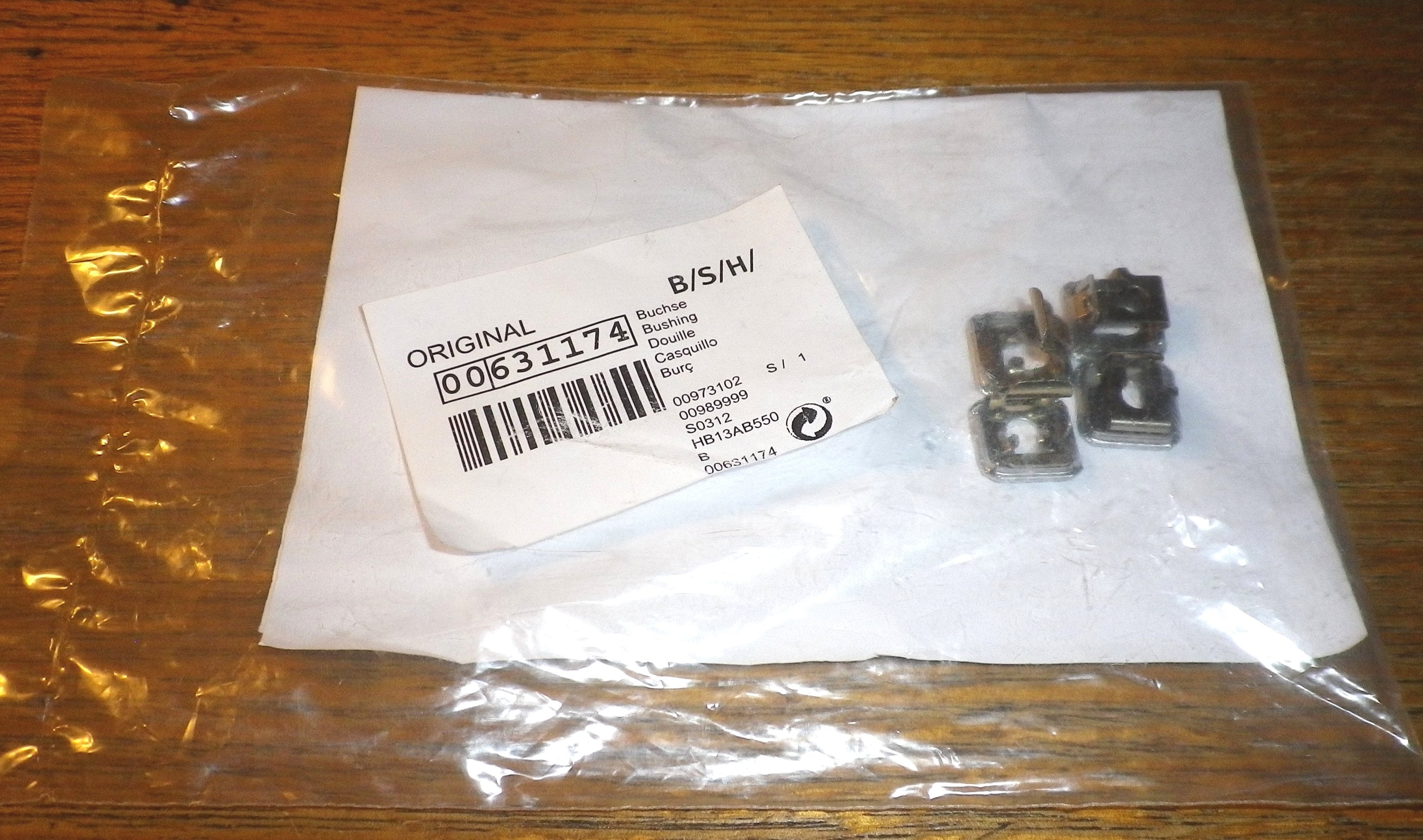 Bosch and Siemens Oven Shelf Side Rack Bushing Kit - Part No. 631174