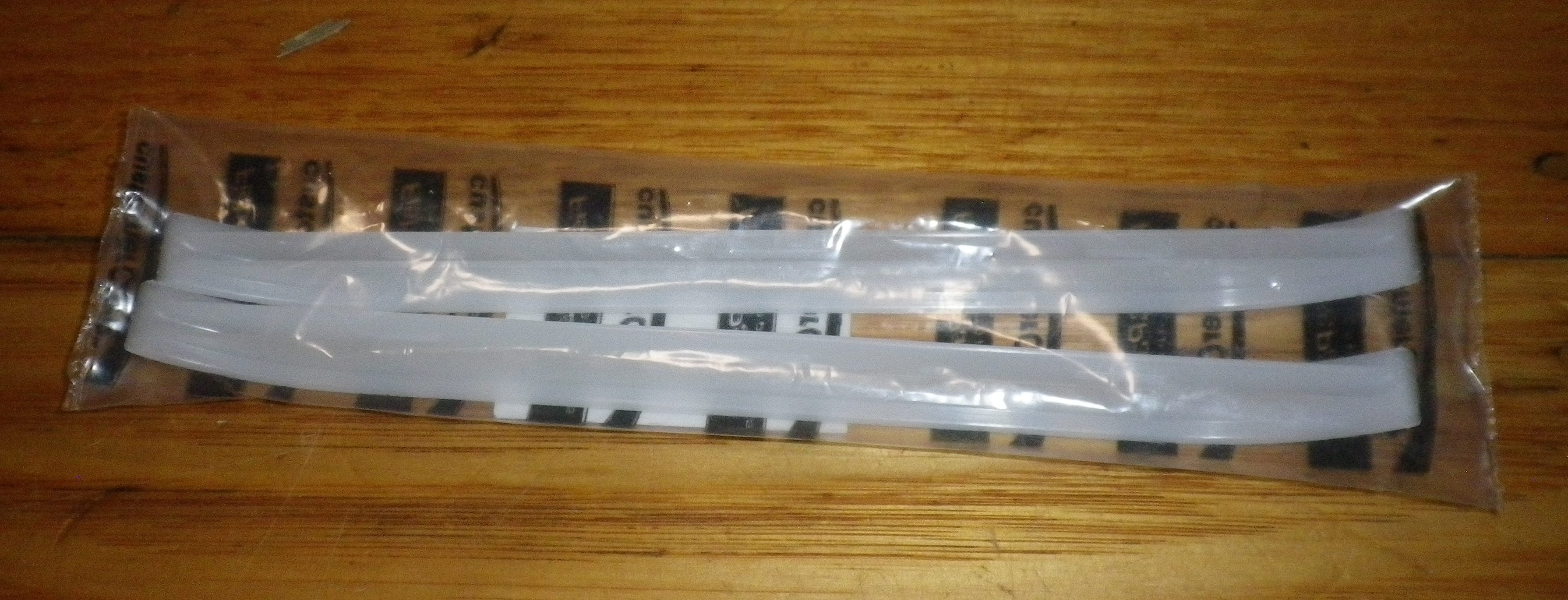 Fisher & Paykel 19cm Short Crisper Bin Slide Runners, Pack of 2 - Part # FP876667P