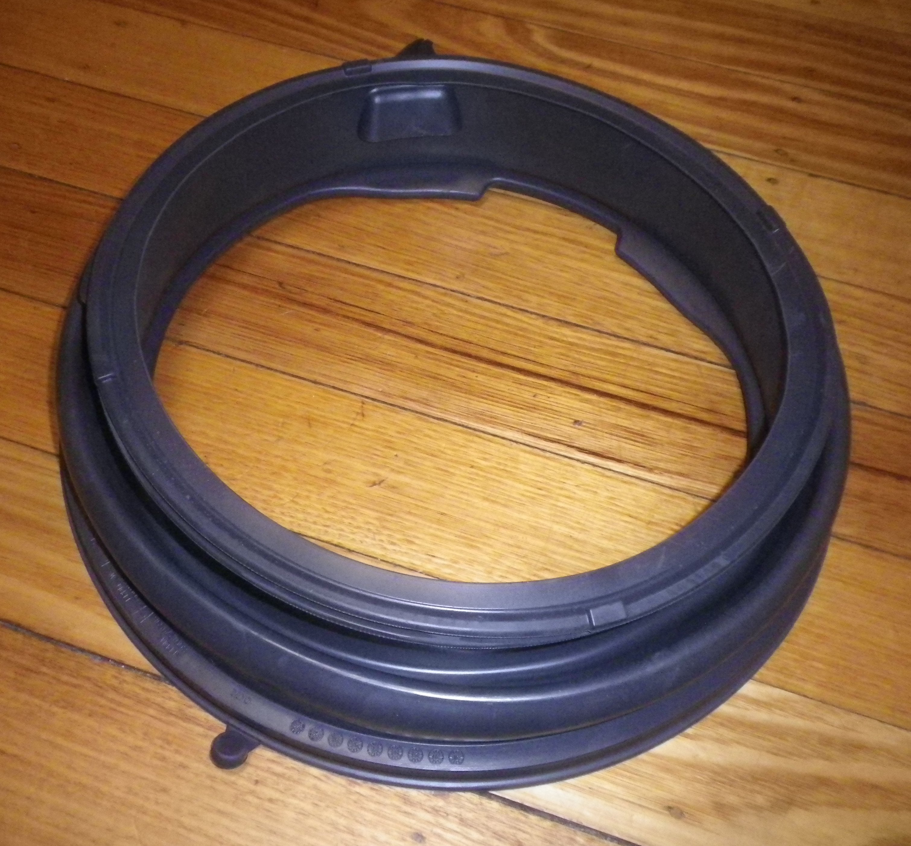 Bosch Front Loader Standard Door Gasket with Tube - Genuine Part #11056927