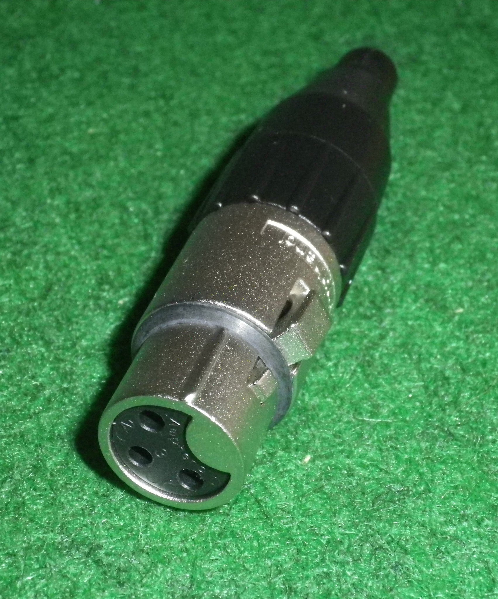 Amphenol Professional 3-Pin Female XLR Audio Connector - Part Number AC3F