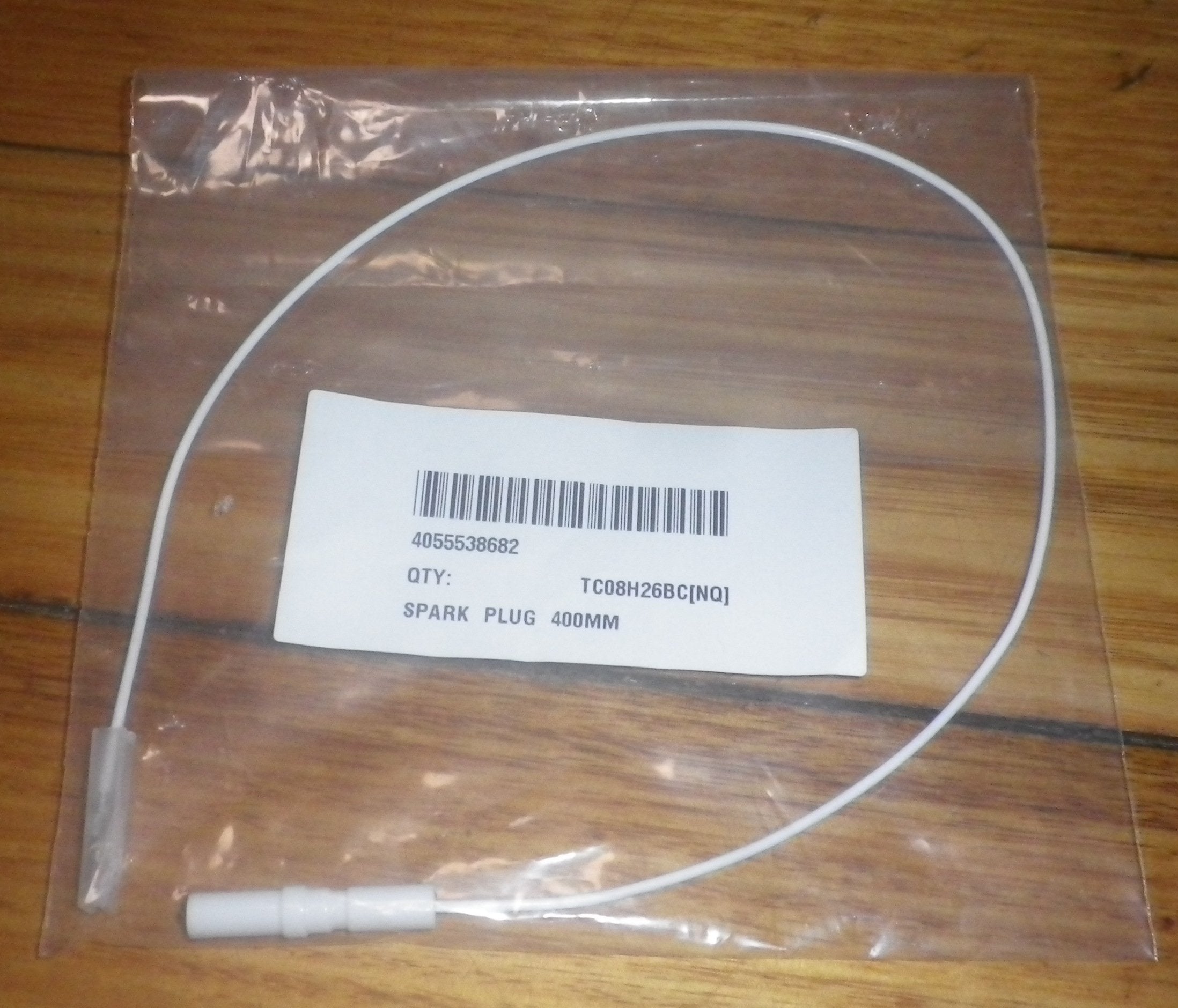Westinghouse Gas Cooktop Ignition Spark Plug Electrode with a 400mm Lead Wire - Replacement Part # 4055538682