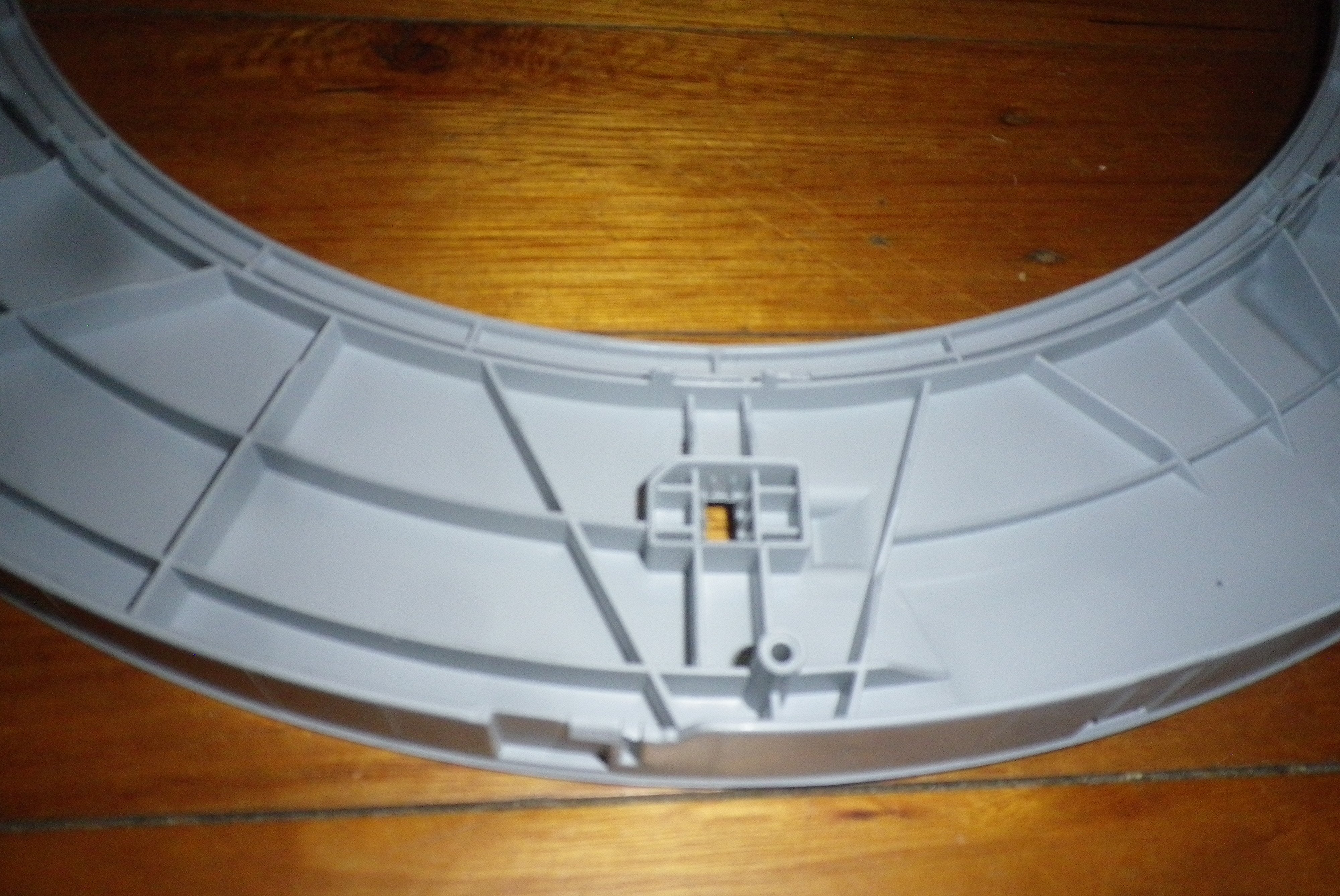 Bosch Serie 4 Front Loading Washer - Light Grey Inner Door Moulding Part #20001372