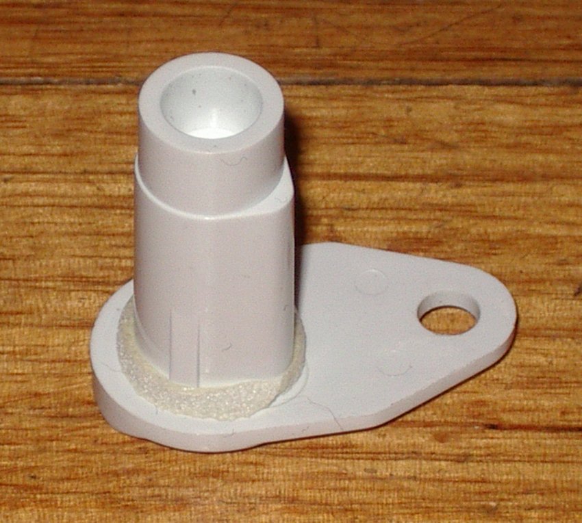 Westinghouse & Simpson White Fridge Bottom Door Hinge Thimble - Part #1442282