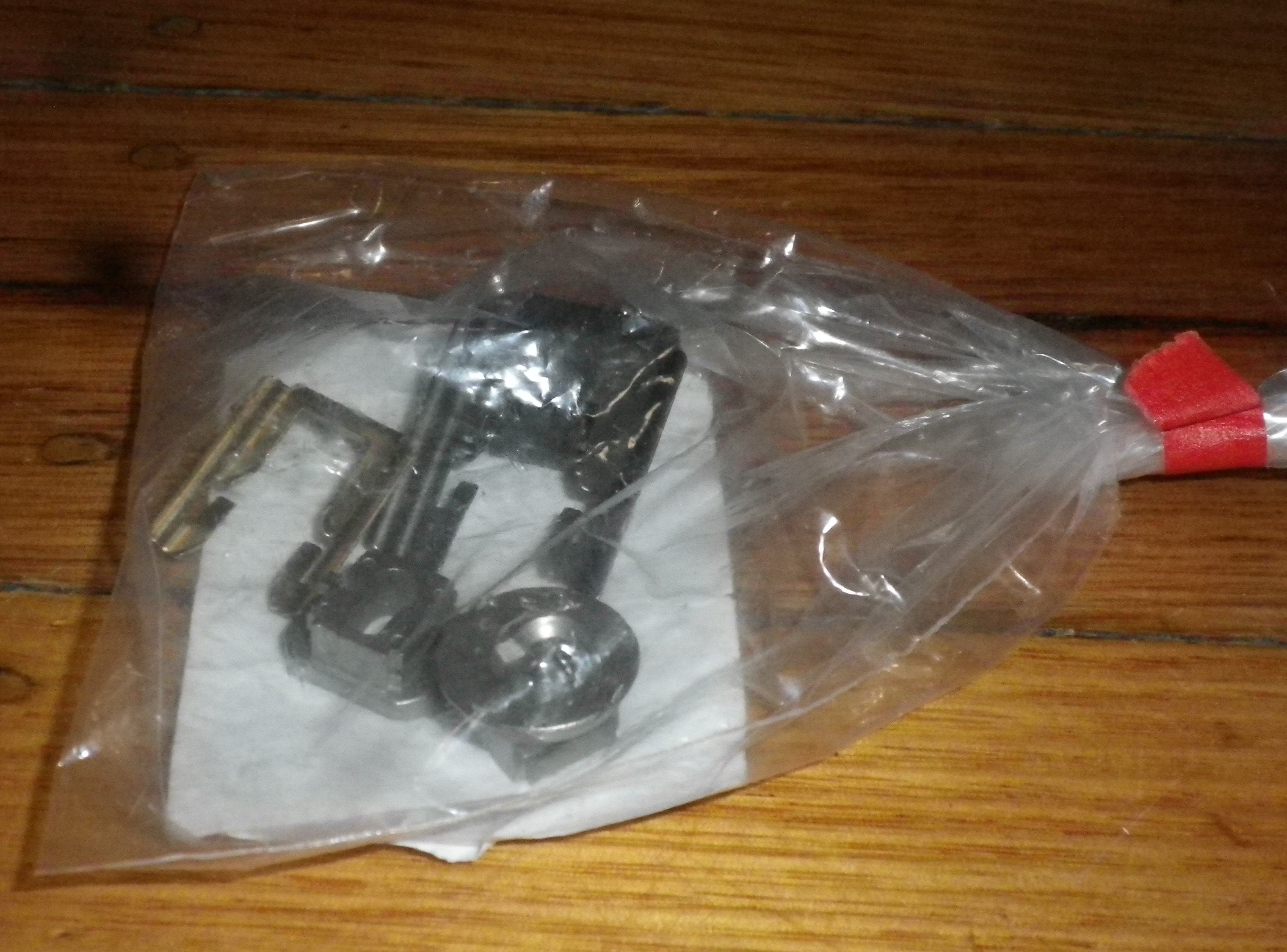 Bosch and Siemens Oven Shelf Side Rack Bushing Kit - Part No. 626210