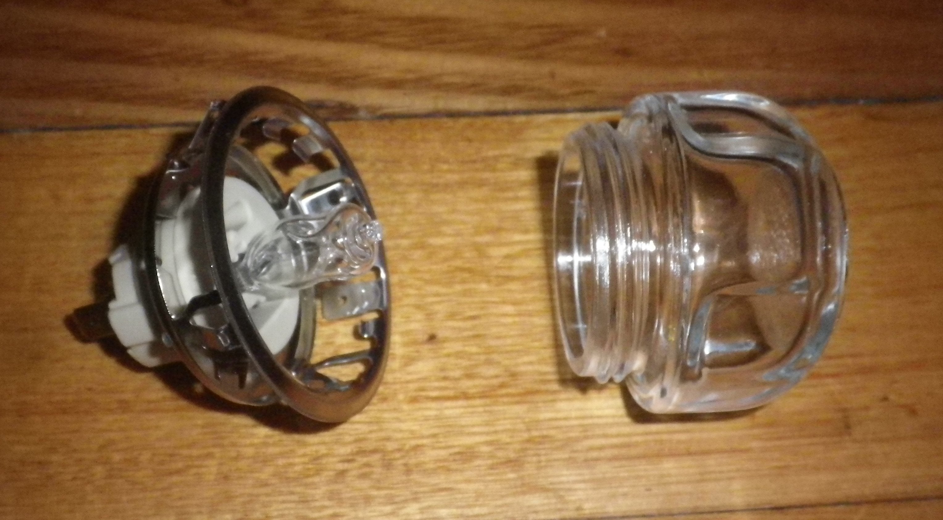 Chef, Simpson, Westinghouse Oven Lighting Solution - G9 Oven Lampholder with 25W Halogen Globe - Part Number 3879376931