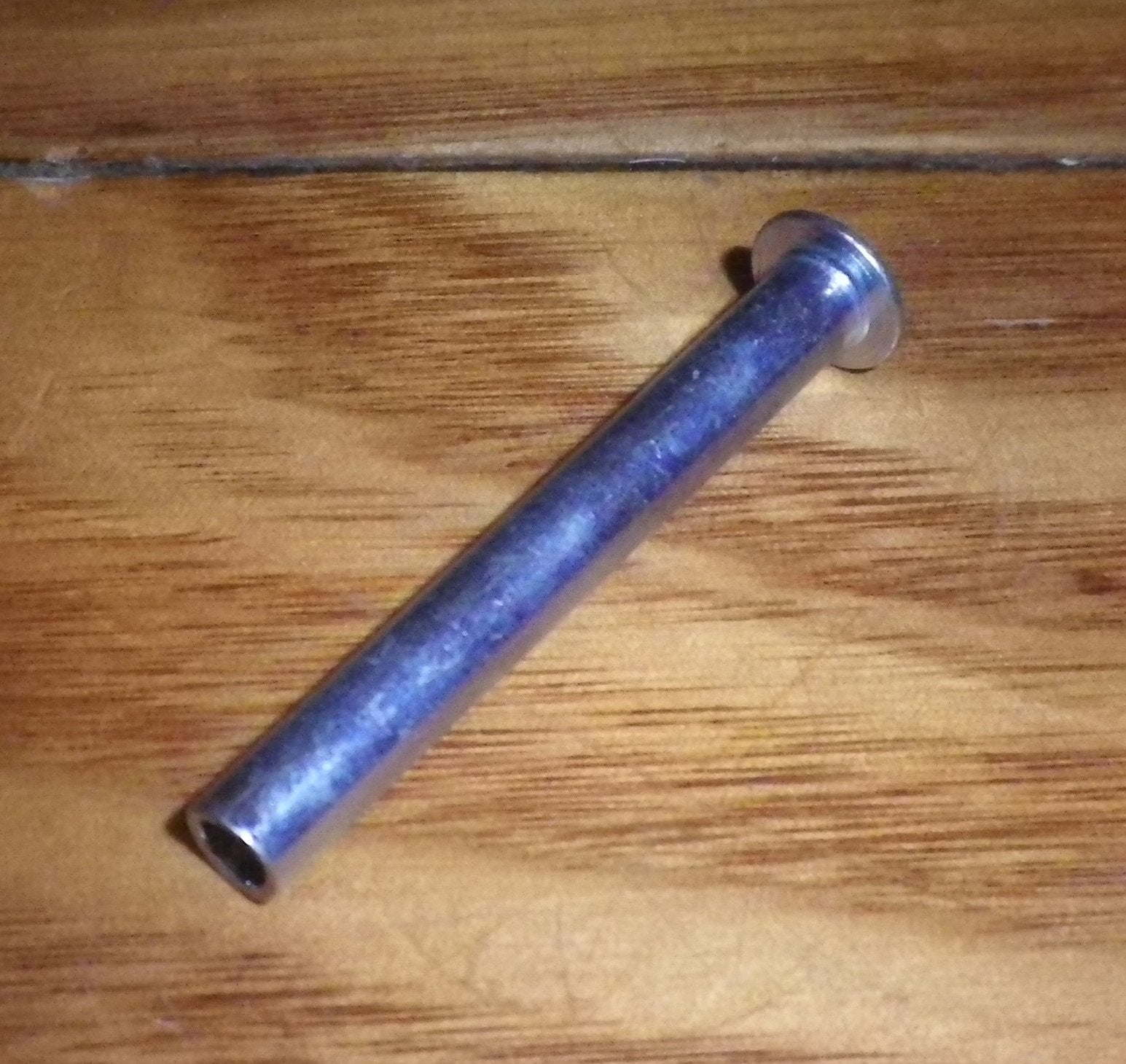 Westinghouse WBE45 and WBE53 Series Refrigerator Fixed Roller and Shaft Replacement Kit - Part Number A01819201K
