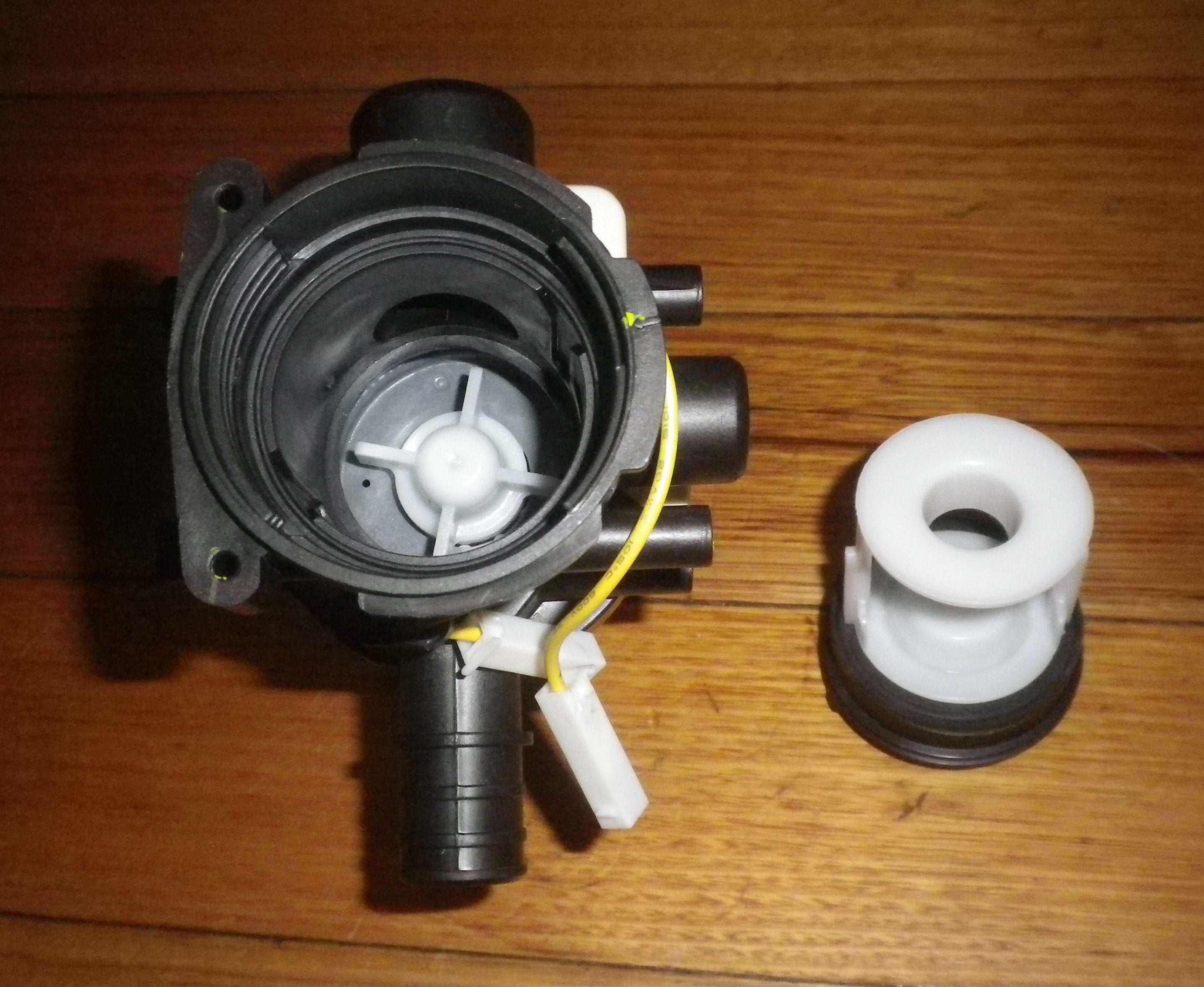 Samsung Top Loader Electric Pump with Housing - Genuine Part # DC96 - 01550C