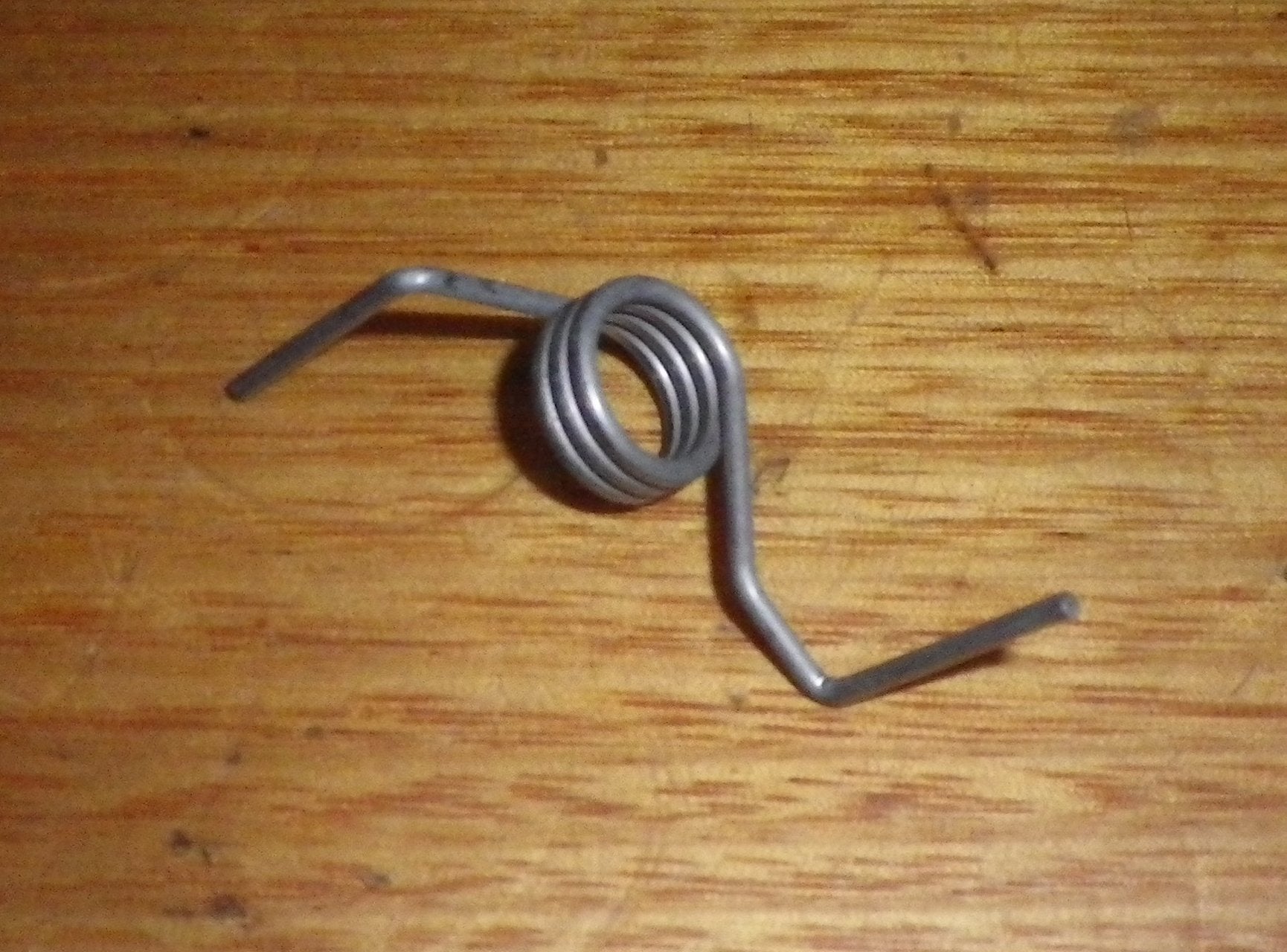 Samsung French Door Fridge Centre Closing Bar Spring - Part # DA81-01345B