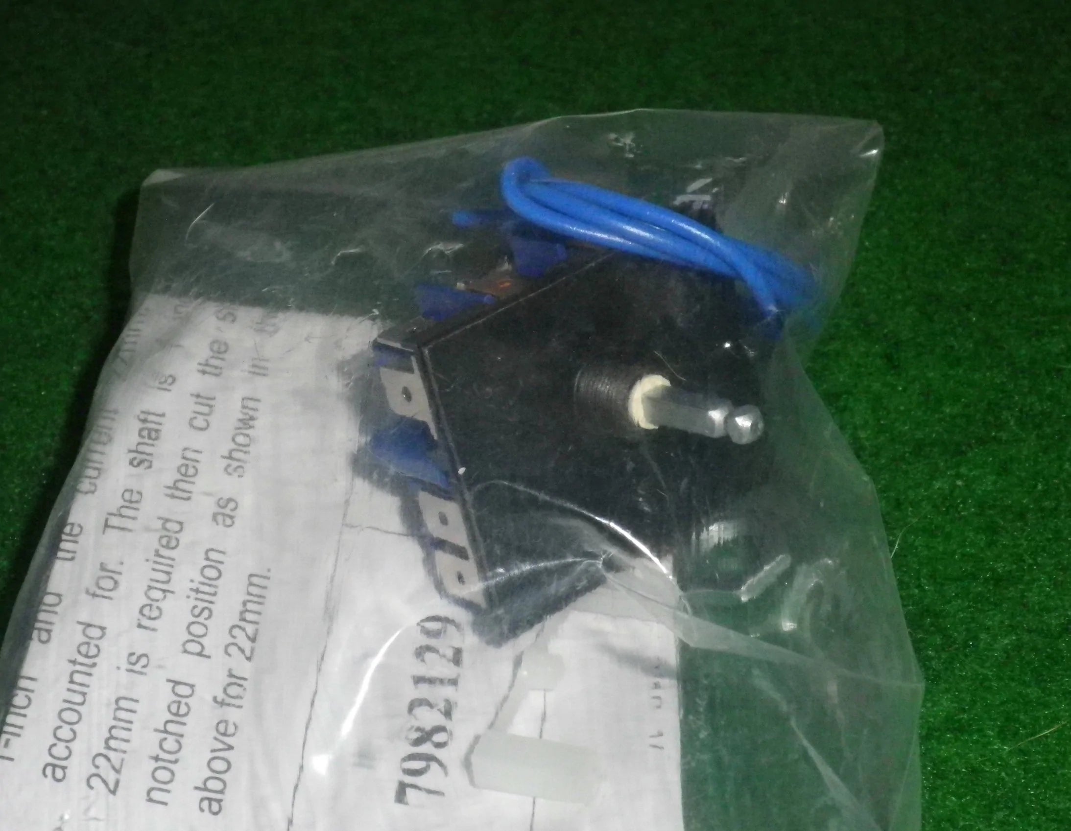 RobertShaw Universal Dual Griller and Hotplate Simmerstat Control Switch - Model Part # TD3V - 800K, M82314K