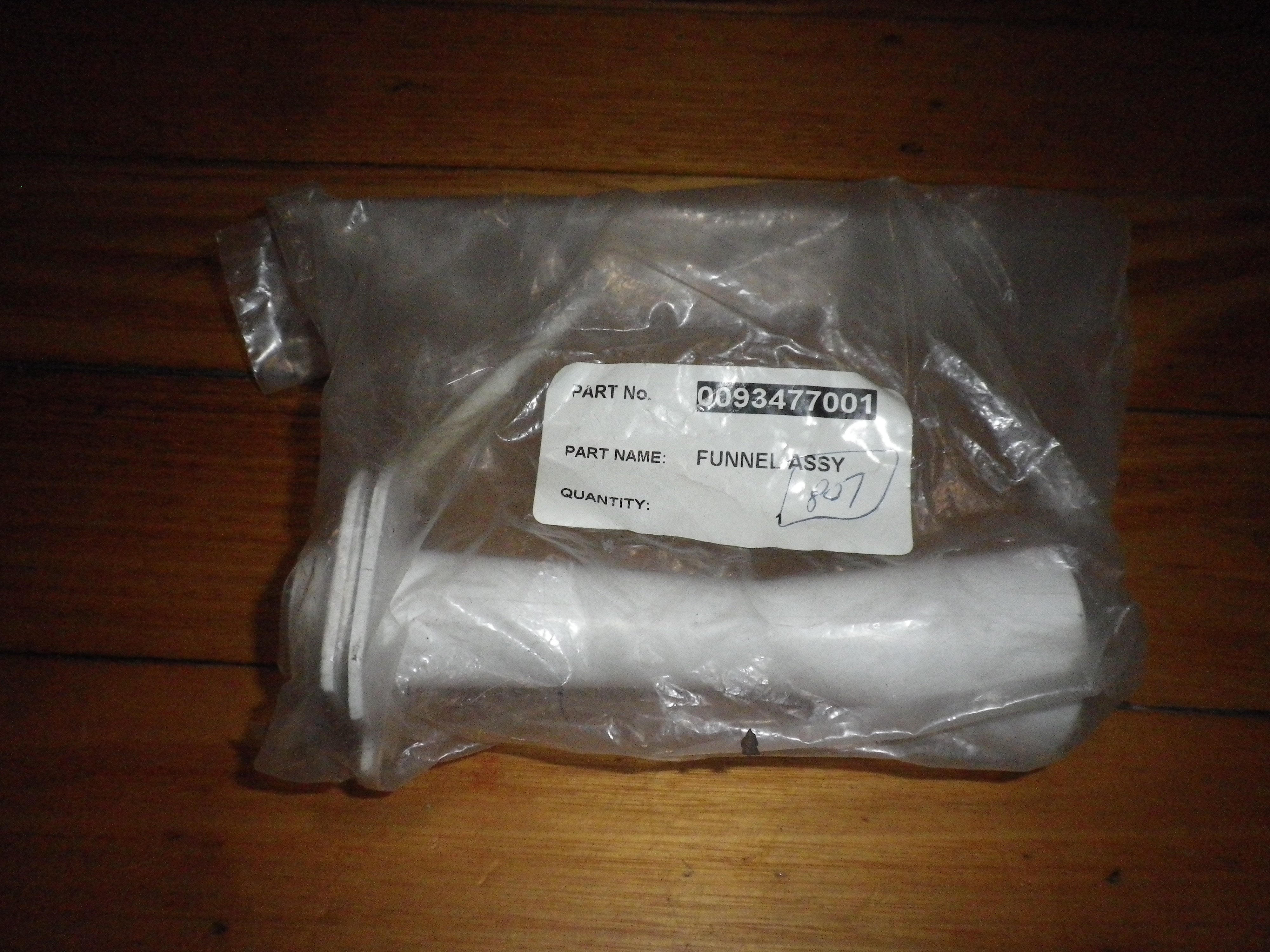 Westinghouse & Simpson Upper Spray Arm Funnel Assy with Pivot Pin - Part # 0093477001