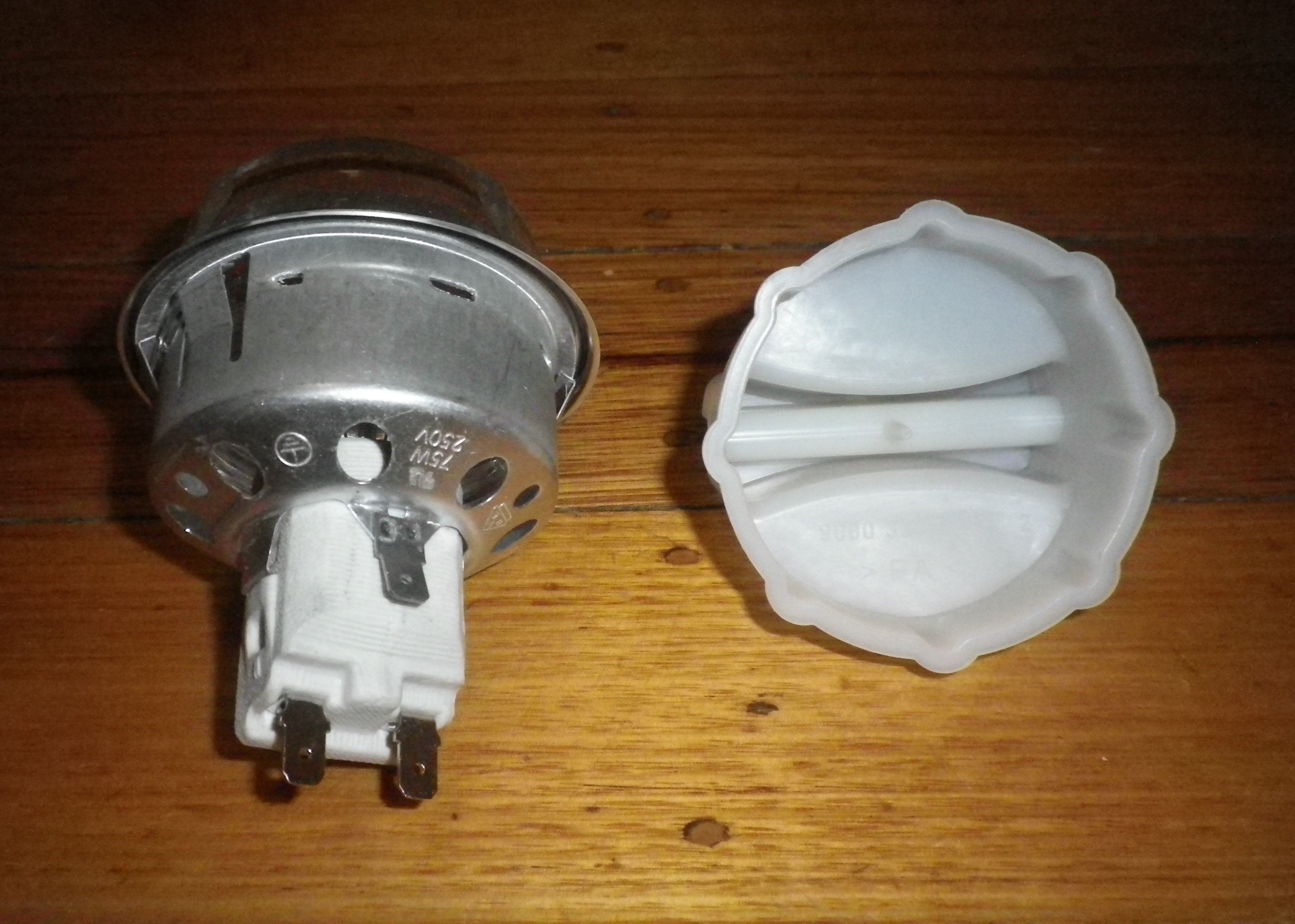 Bosch Large Oven Lamp Holder Set with Glass Cover, Globe & Removal Tool - Part # 420775