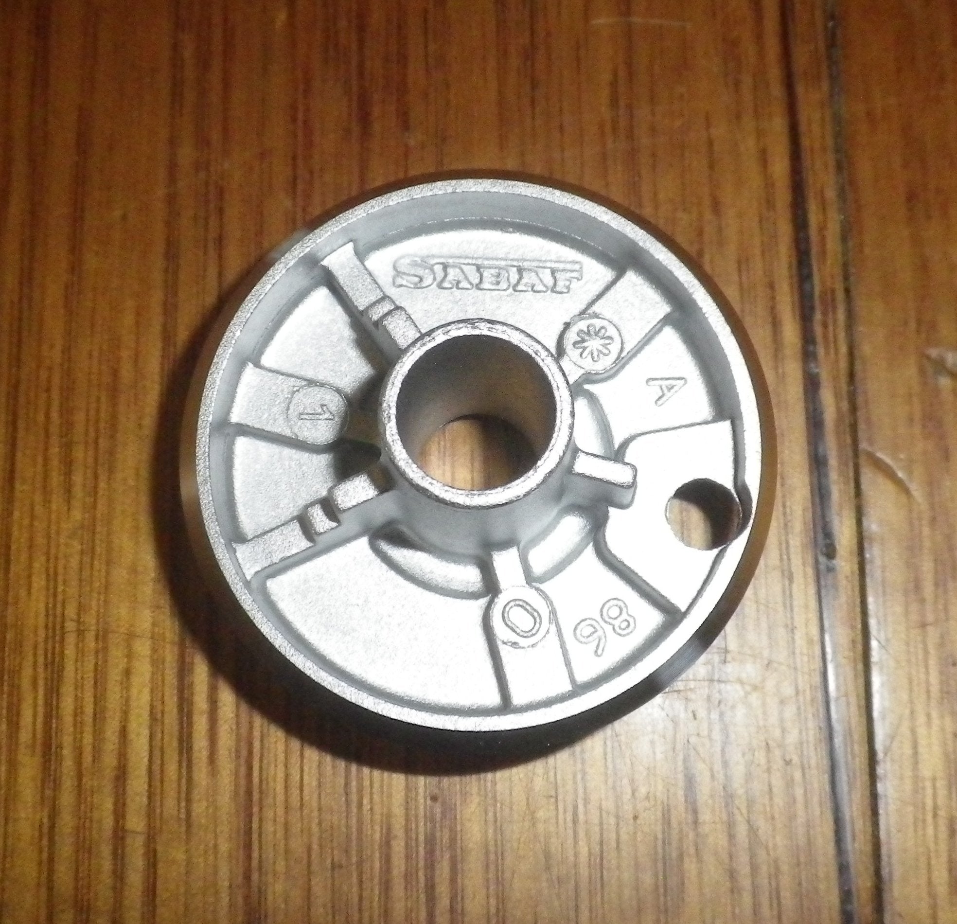 Fisher & Paykel 49mm Gas Stove Auxiliary Burner Distributor - Part No. FP531616