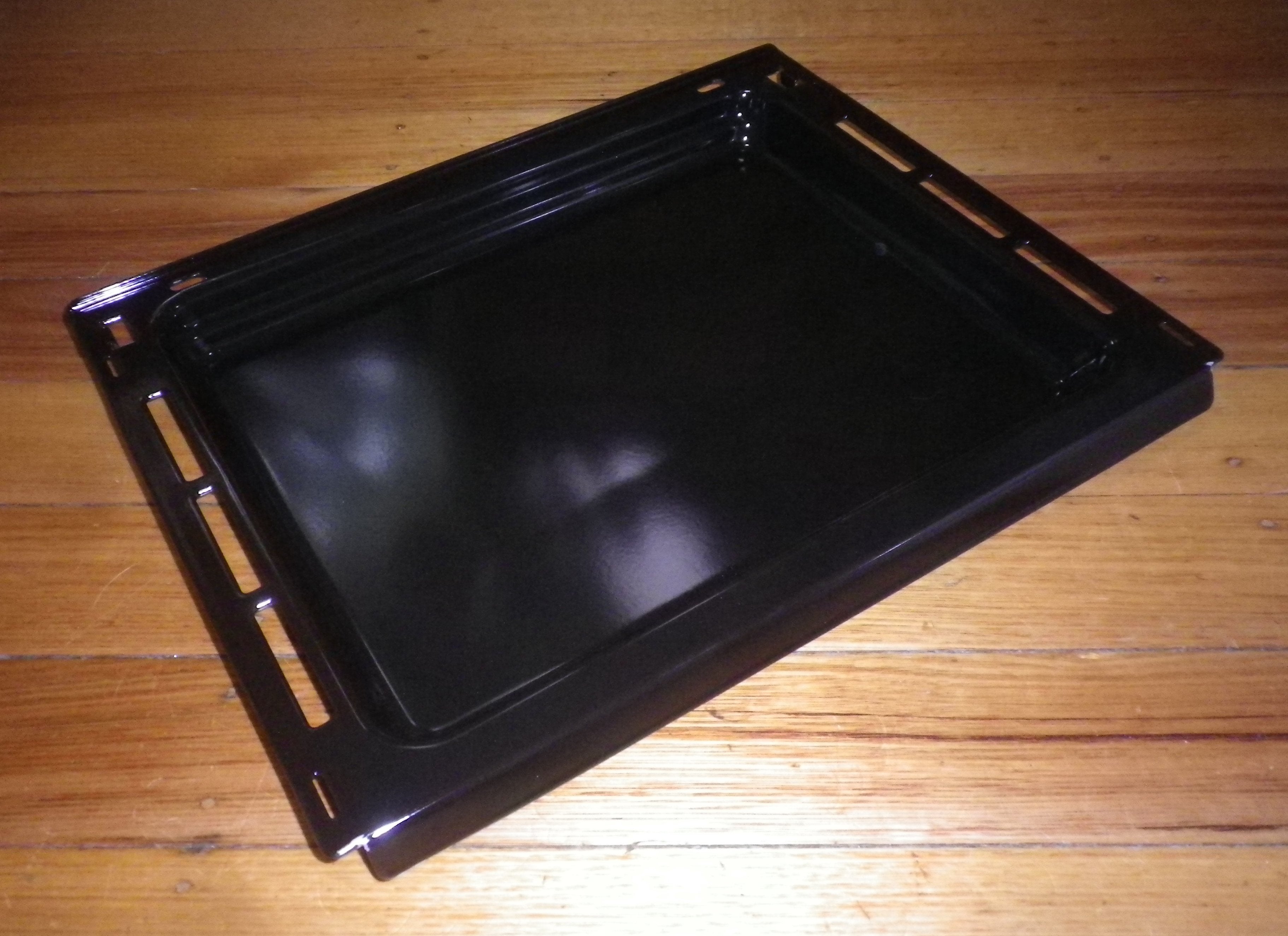 440mm x 355mm Westinghouse Chef Enamel Stove Griller Tray - Part # 4055550042