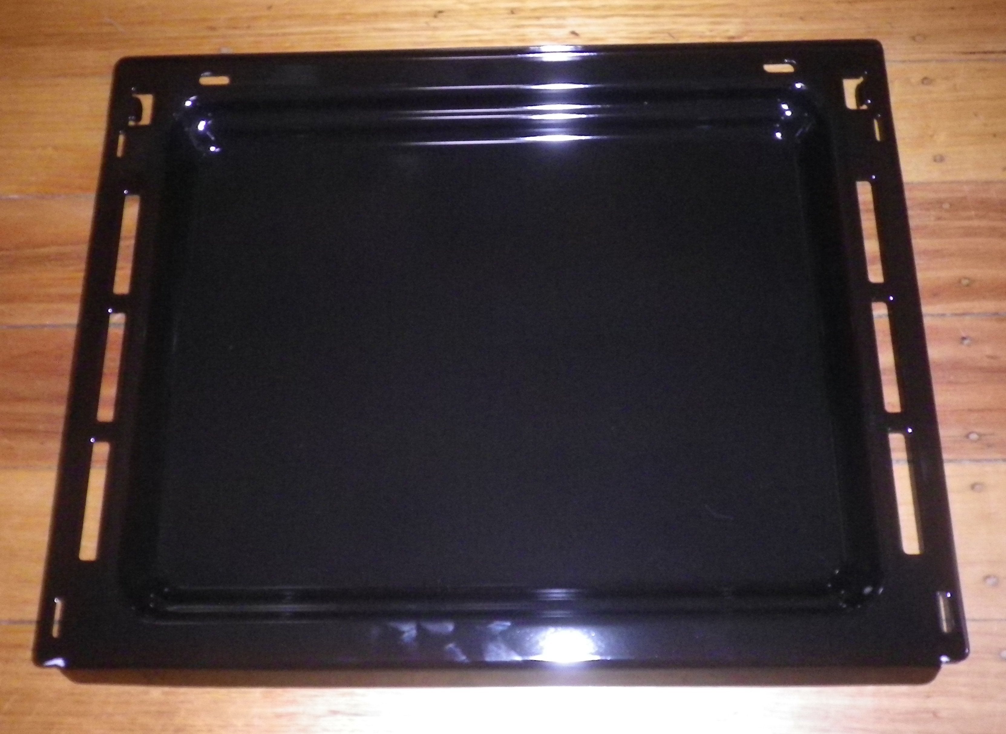 440mm x 355mm Westinghouse Chef Enamel Stove Griller Tray - Part # 4055550042
