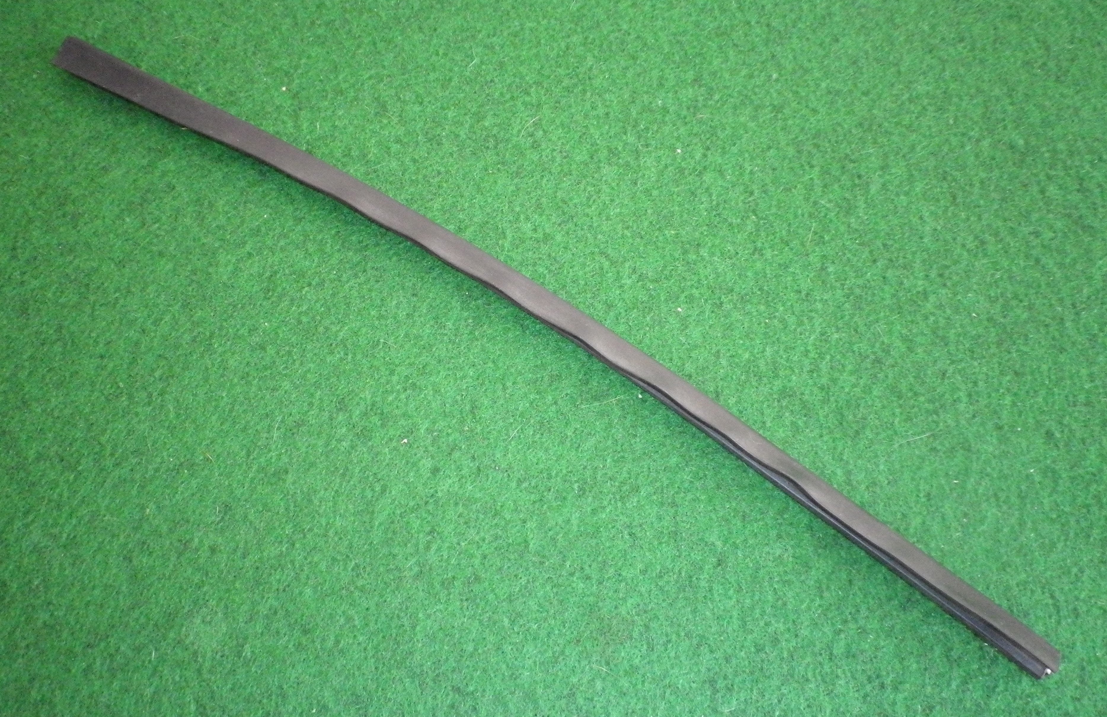 Chef 540mm Wide Bottom Oven Door Seal - Replacement Seal for Stoves, 41cm Length, Part No. 3140819