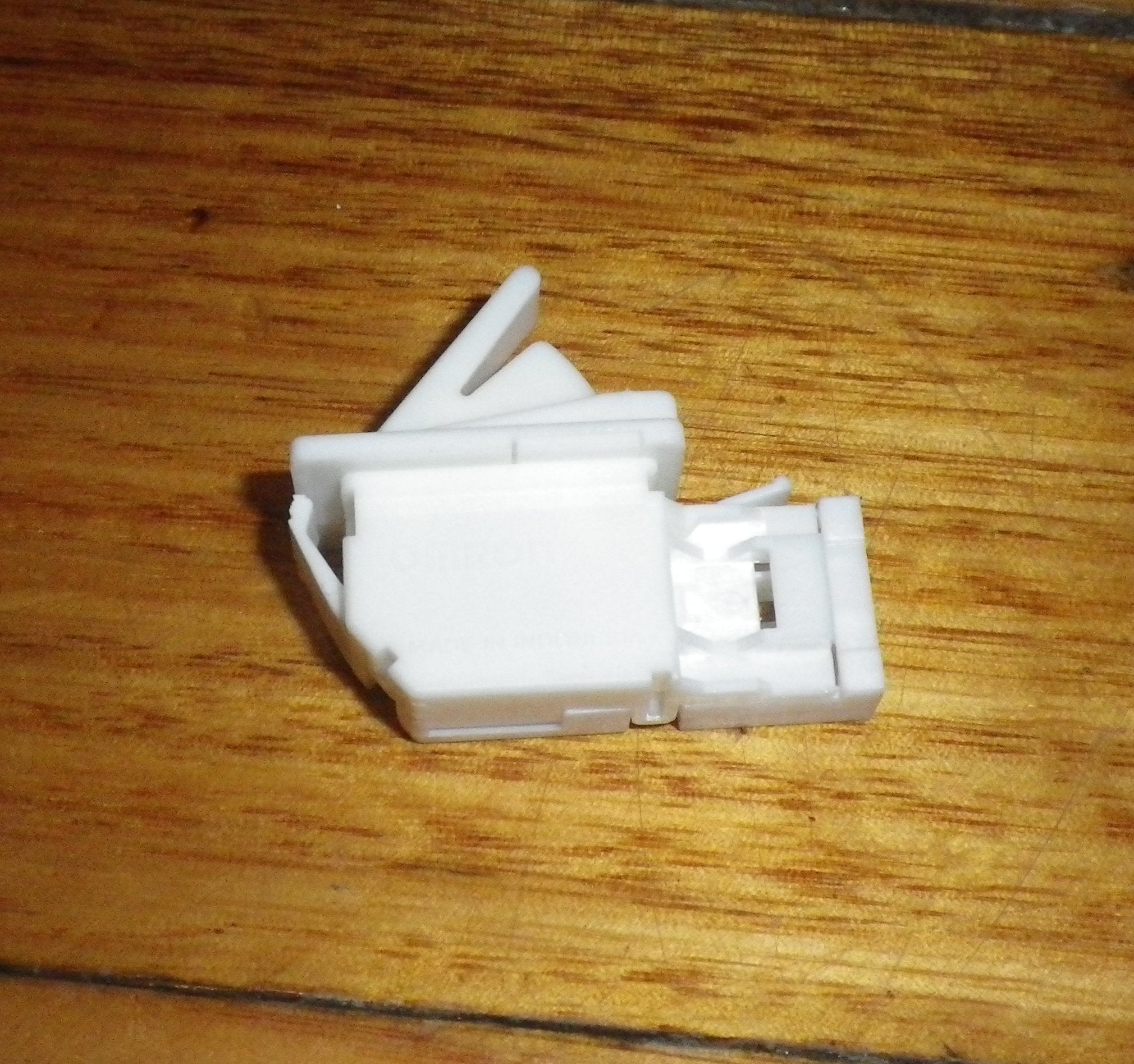 Westinghouse, Sharp Single - Lever Fridge Light/Fan Switch - Part # QSW - PA097CBZA