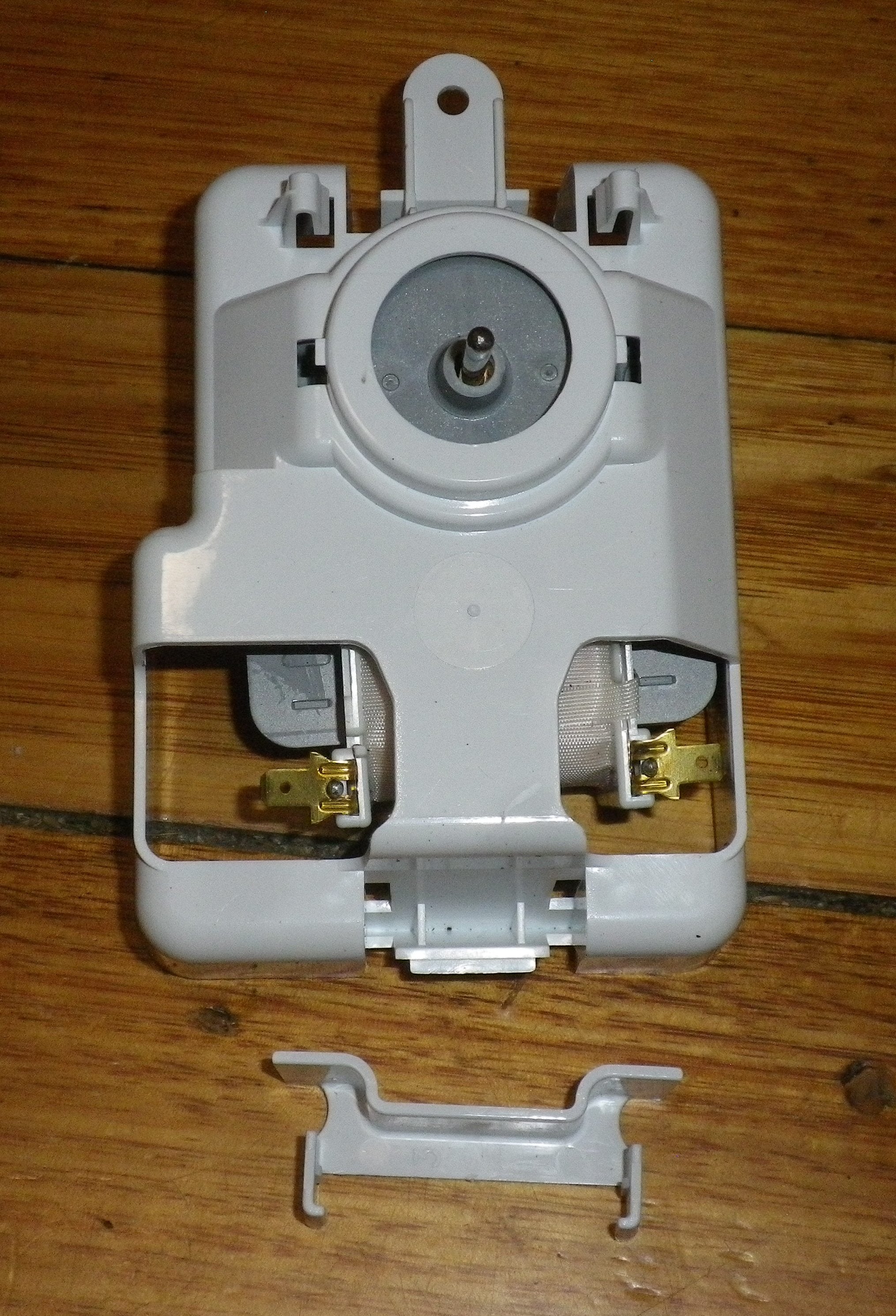 Fisher & Paykel Short Shaft N308, N388 Freezer Evaporator Fan Motor Kit - Genuine Replacement Part # FP322543P for Frost-Free Freezers