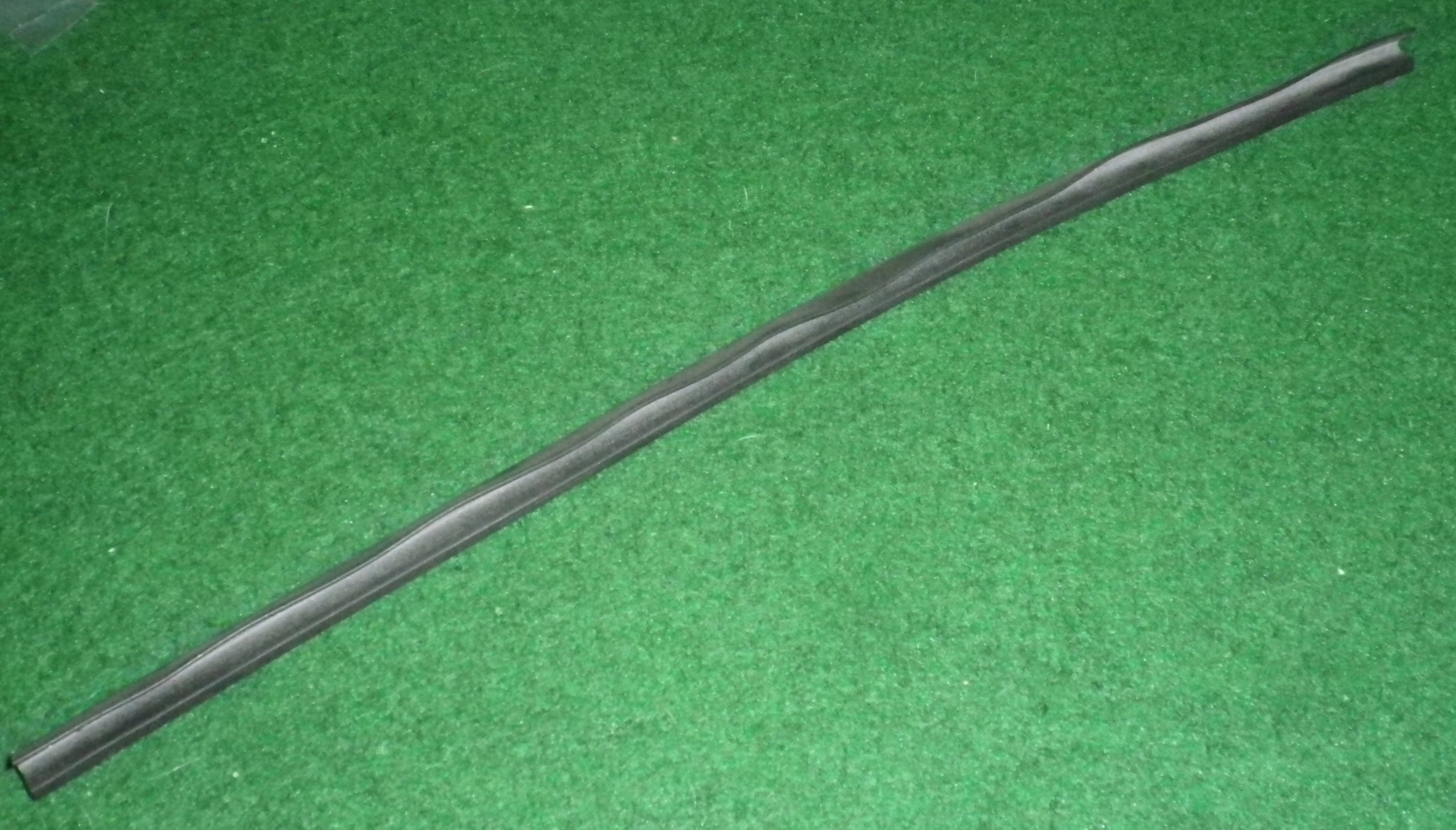 Chef 36 - centimeter Single - sided Oven Door Sealing Strip - Part Number 3140818