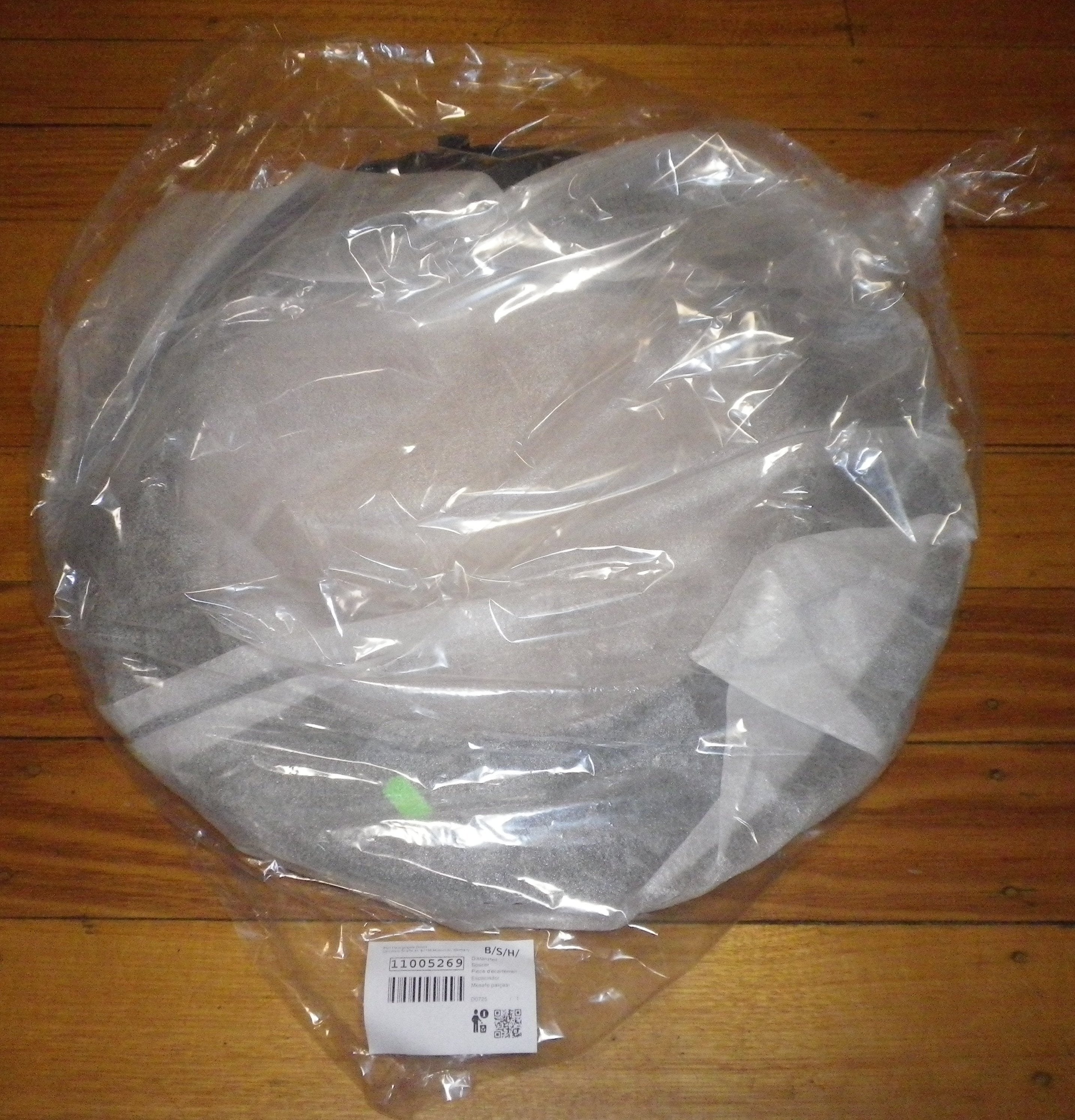 Bosch Front - Loading Washing Machine WAW28xxx Series Outer Door Moulding Accessory - Genuine Part # 11005269