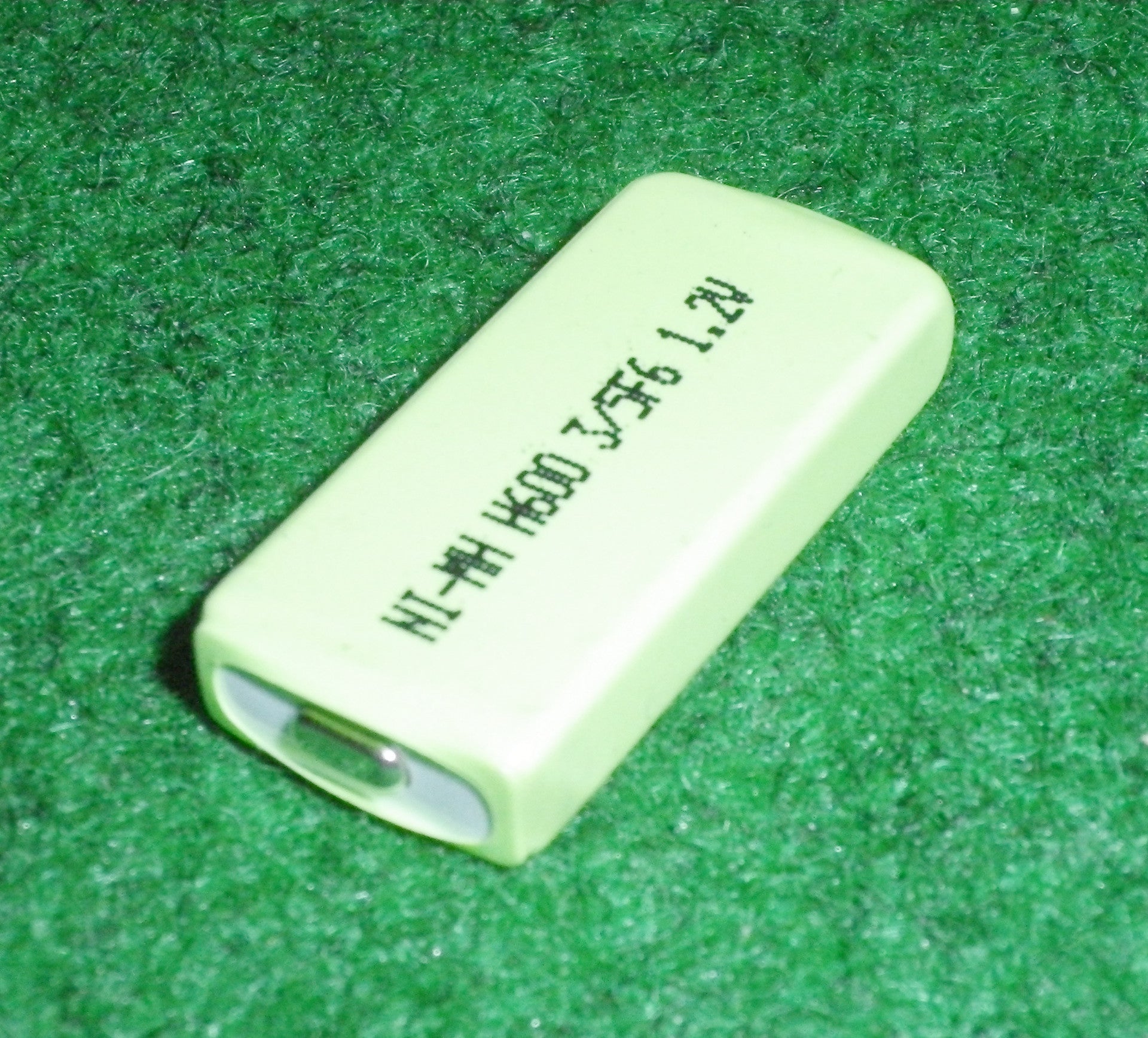 Prismatic Rechargeable Nickel Metal Hydride Battery with 600mAh Capacity - Part # RB602