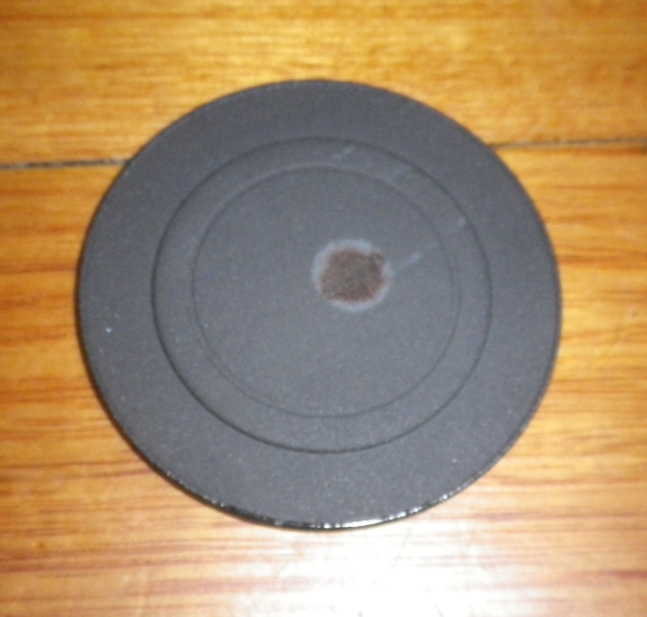 AEG and Electrolux Compatible Medium-sized Gas Stove Burner Cap (71mm Diameter), Part No. 354017005