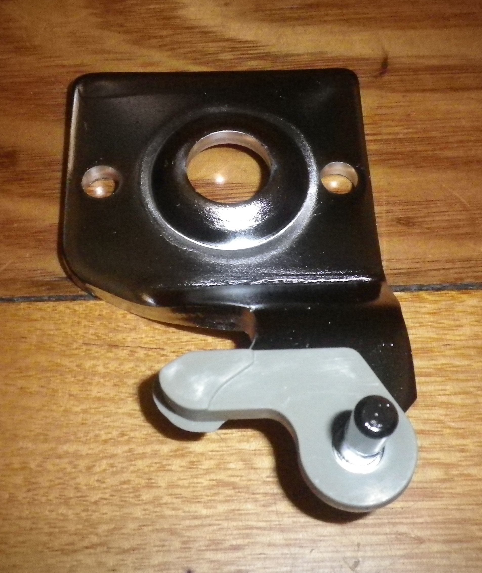 Fisher & Paykel Refrigerator Grey Right-Hand Door Hinge Base and Closing Cap - Replacement Part # FP818614P