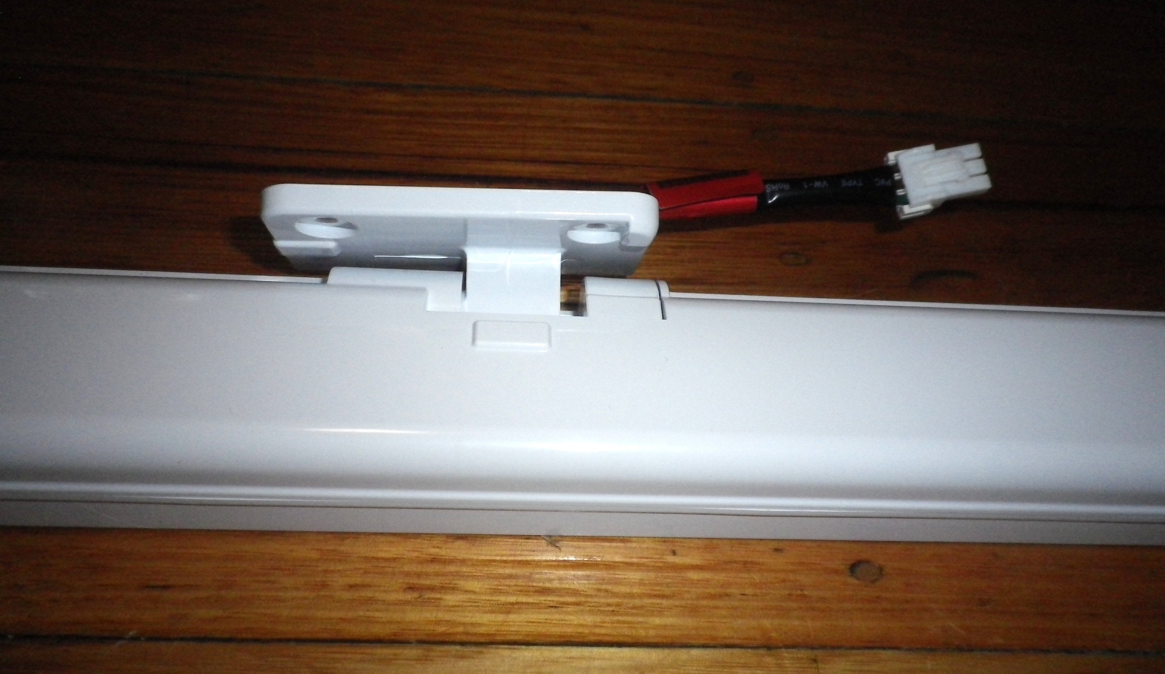 Samsung SRF924NIS Refrigerator French Door Centre Closing Bar Component - Part Number DA97 - 13041A