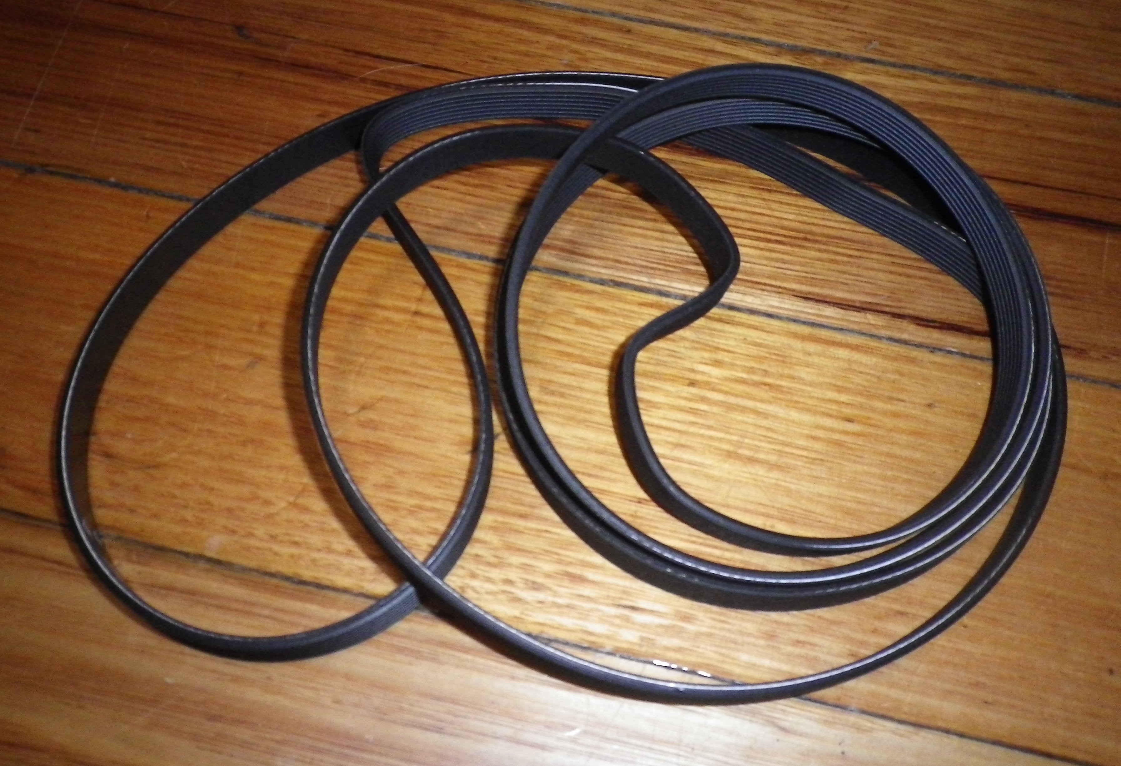 Compatible Drum Drive Belt for Bosch & Siemens Dryers - Part # BS08104A, 1995H7
