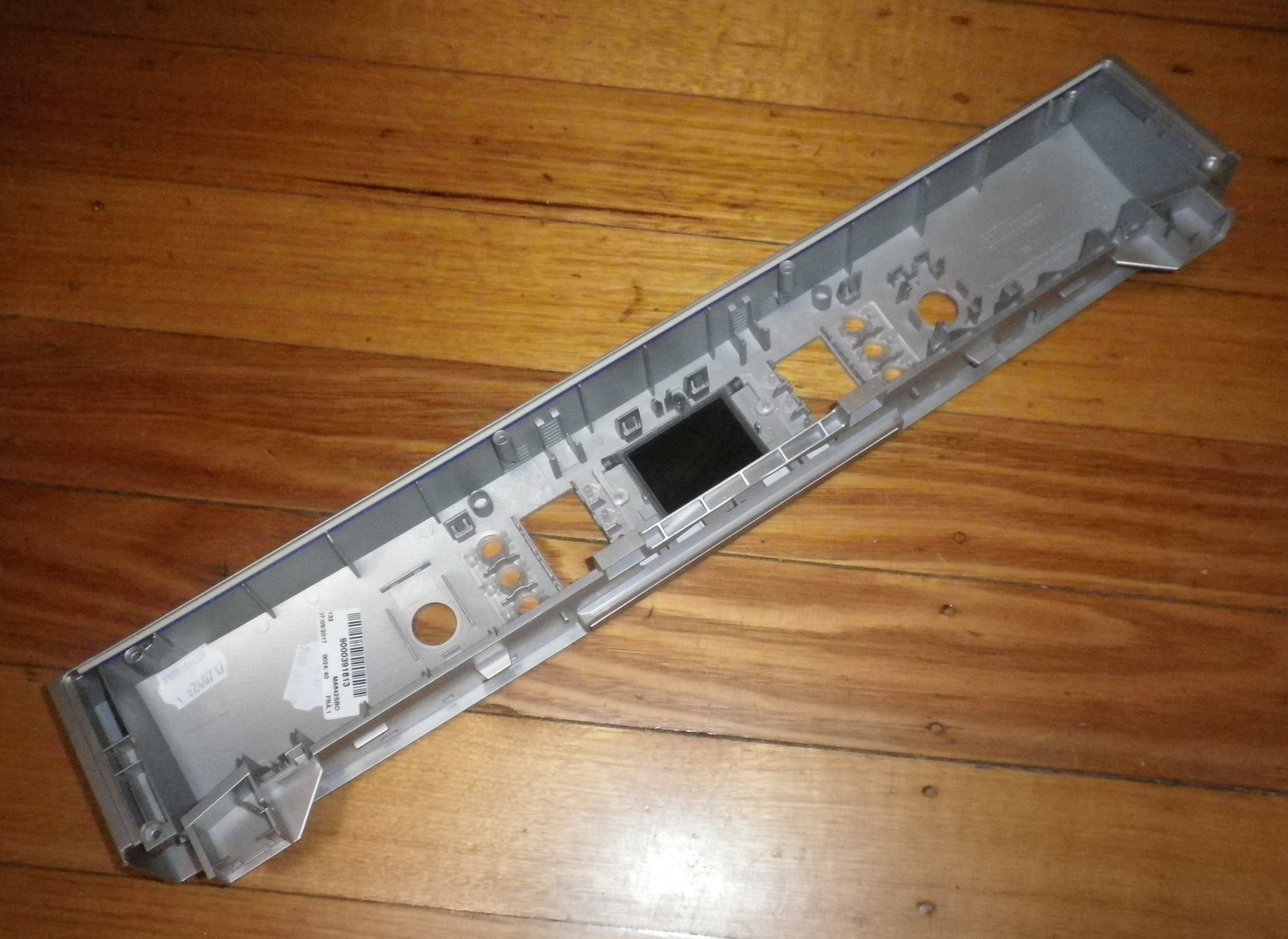 Bosch SMS63M08AU Dishwasher Front Panel Escutcheon - Part 673546