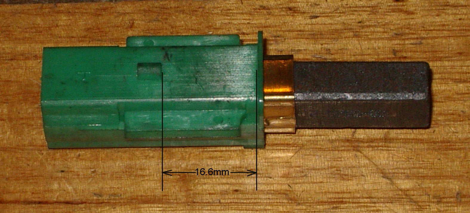 Ametek M016 3-Stage Vac Motor Carbon Brushes (Part # MCB013)
