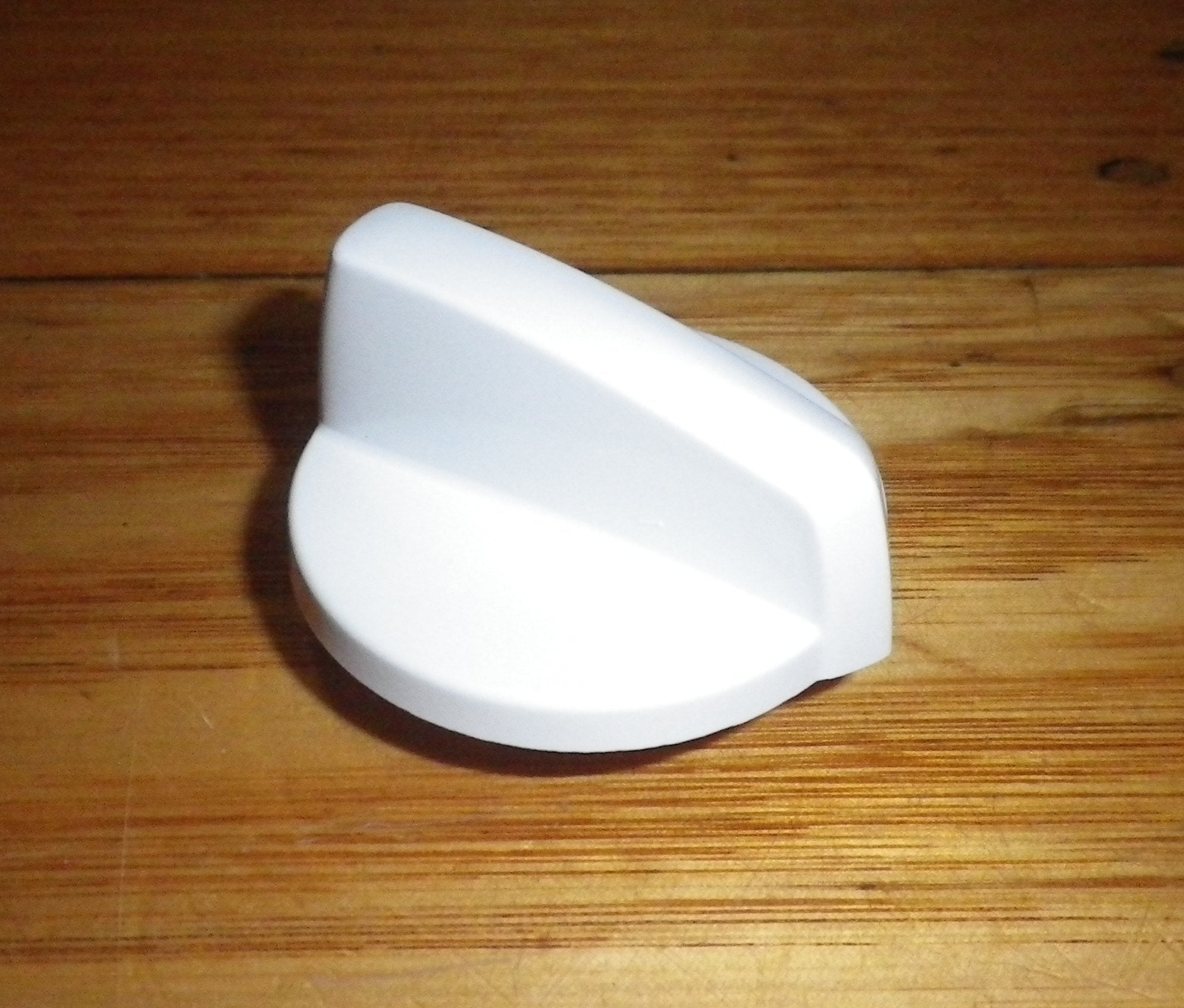 Westinghouse DSP635W White Electric Stove Control Knob - Part # 0019008168