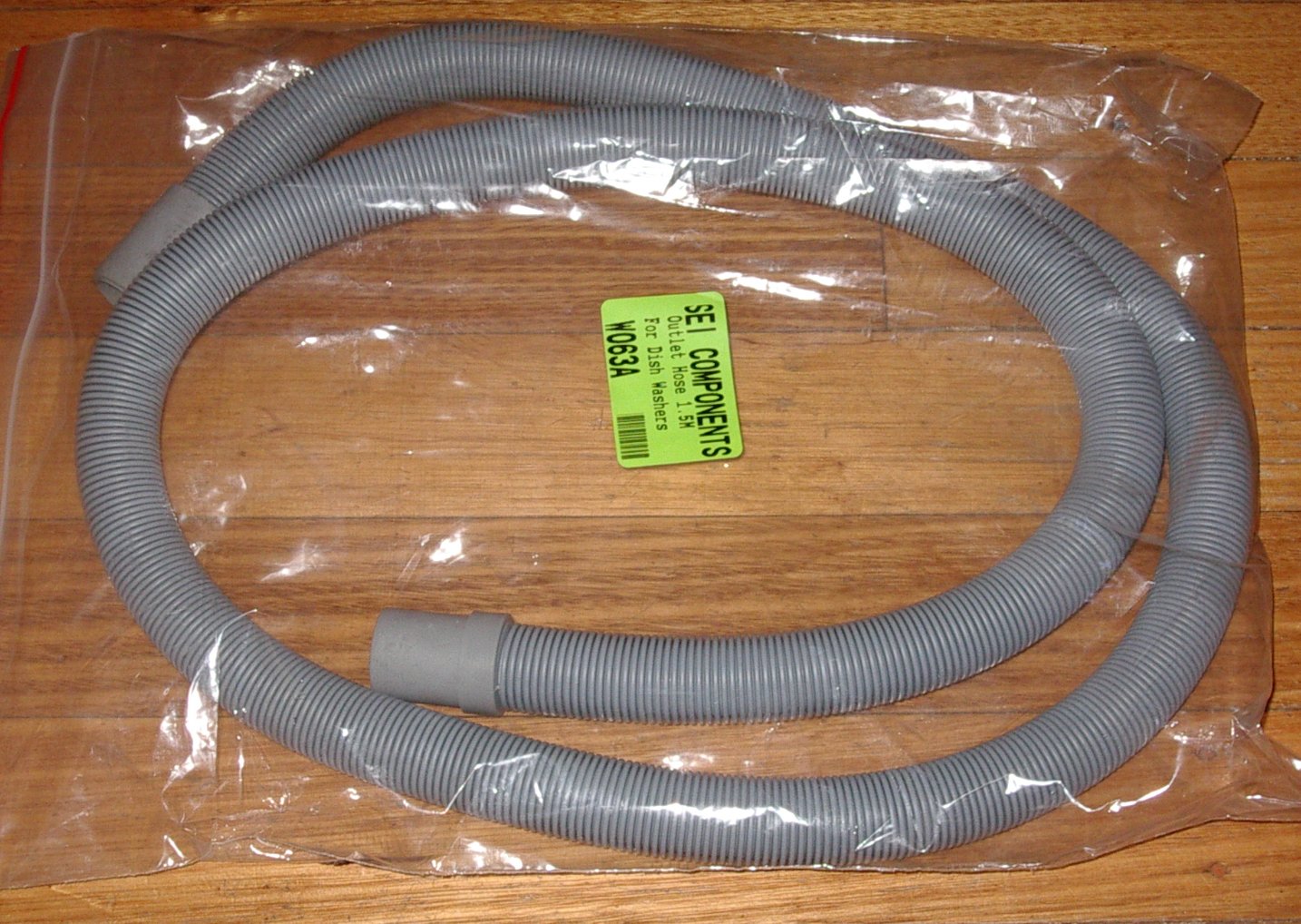 Universal 1.5 - metre Plastic Outlet Drain Hose Extension with 21mm and 26mm Straight Ends - Part # W063A