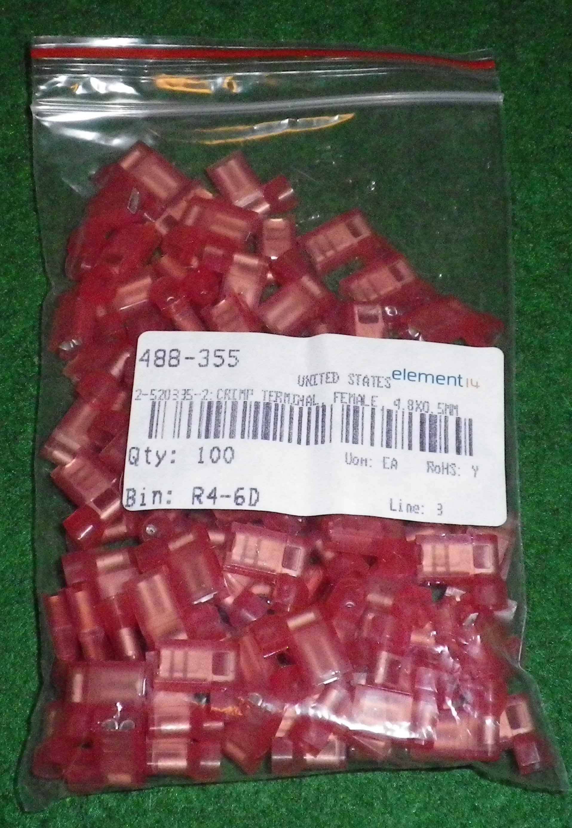 Red Color Fully Insulated 600-Volt Rated Female Flag 4.8mm Spade Crimp Terminals, Pack of 100 Pieces, Ideal for Electrical Wiring Applications