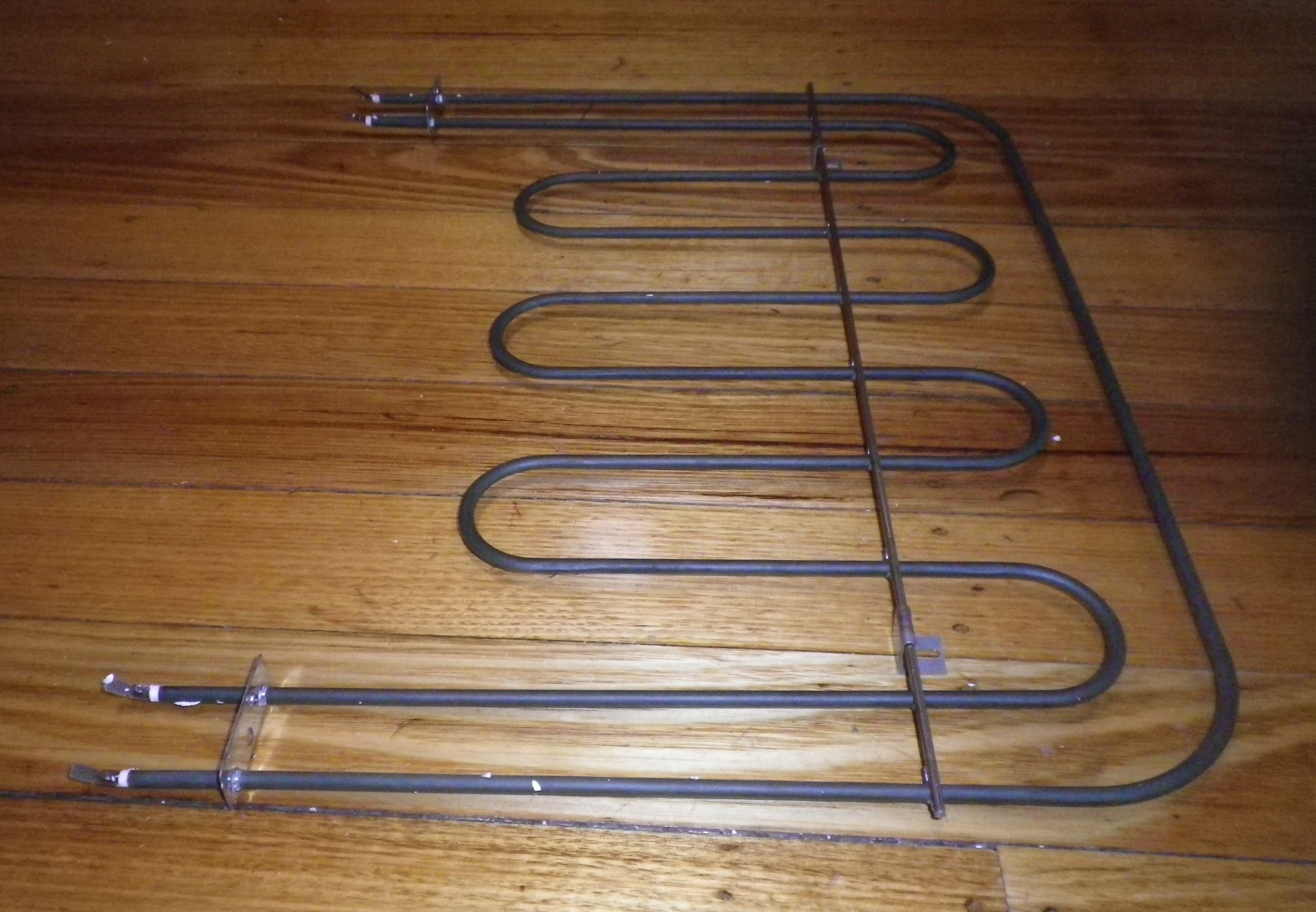 Technika 2900W/2200W Top Oven Element with Crossbar - Part #30101200063