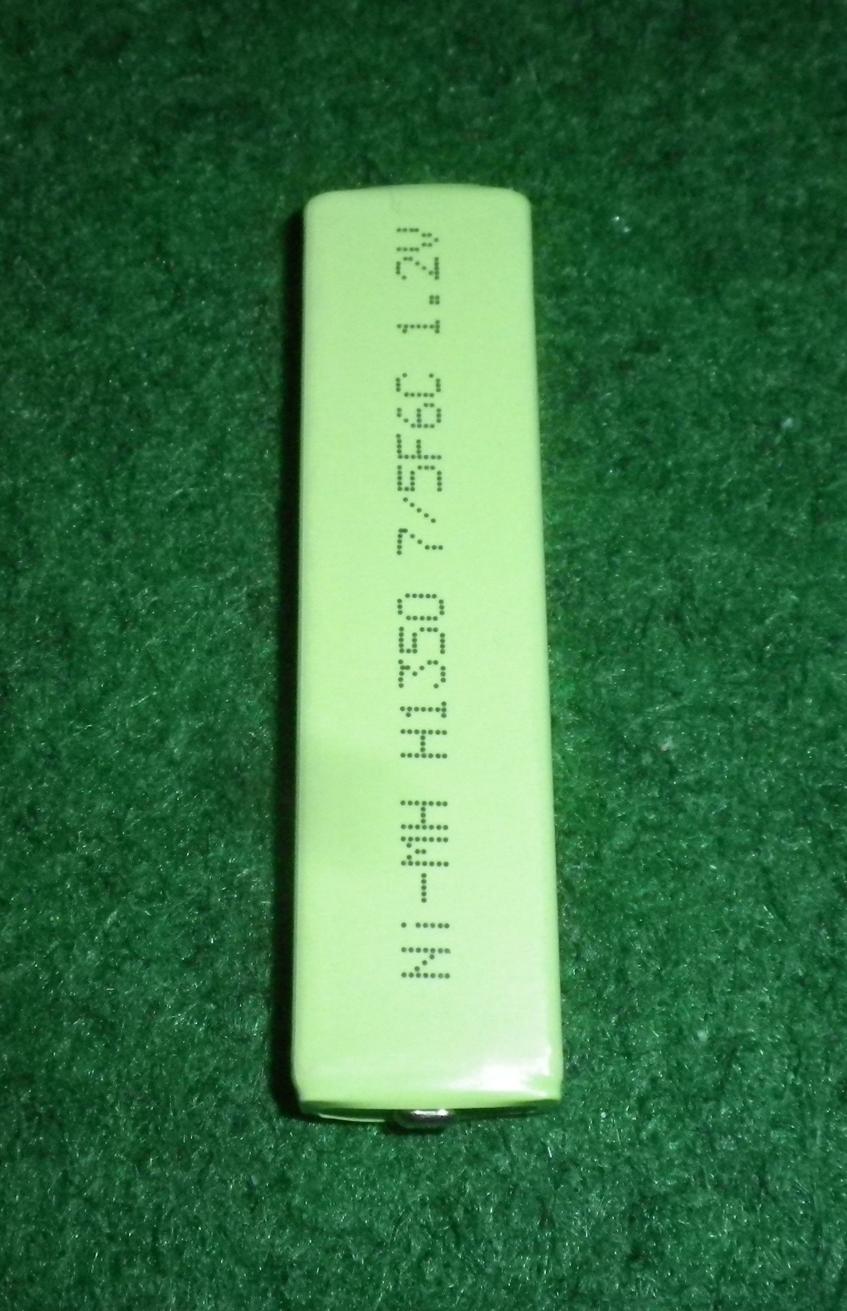 Prismatic Brand NiMH Rechargeable Battery with 1350mAh Capacity - Part Number RB600