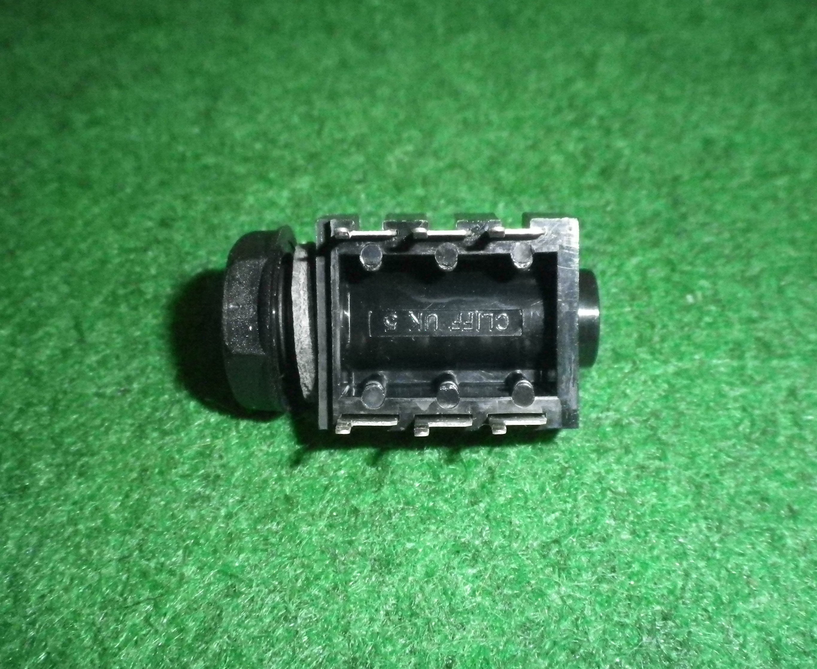 6.3mm Plastic-Insulated Stereo Switched PCB Mount Phone Socket - Part # CL12321K