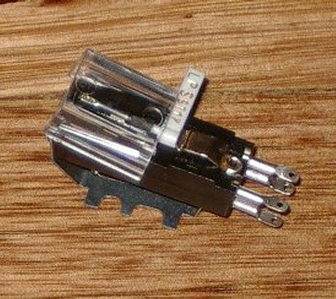 Compatible Ceramic Cartridge with Stylus for BSR and Garrard - Part # PC05, KC172