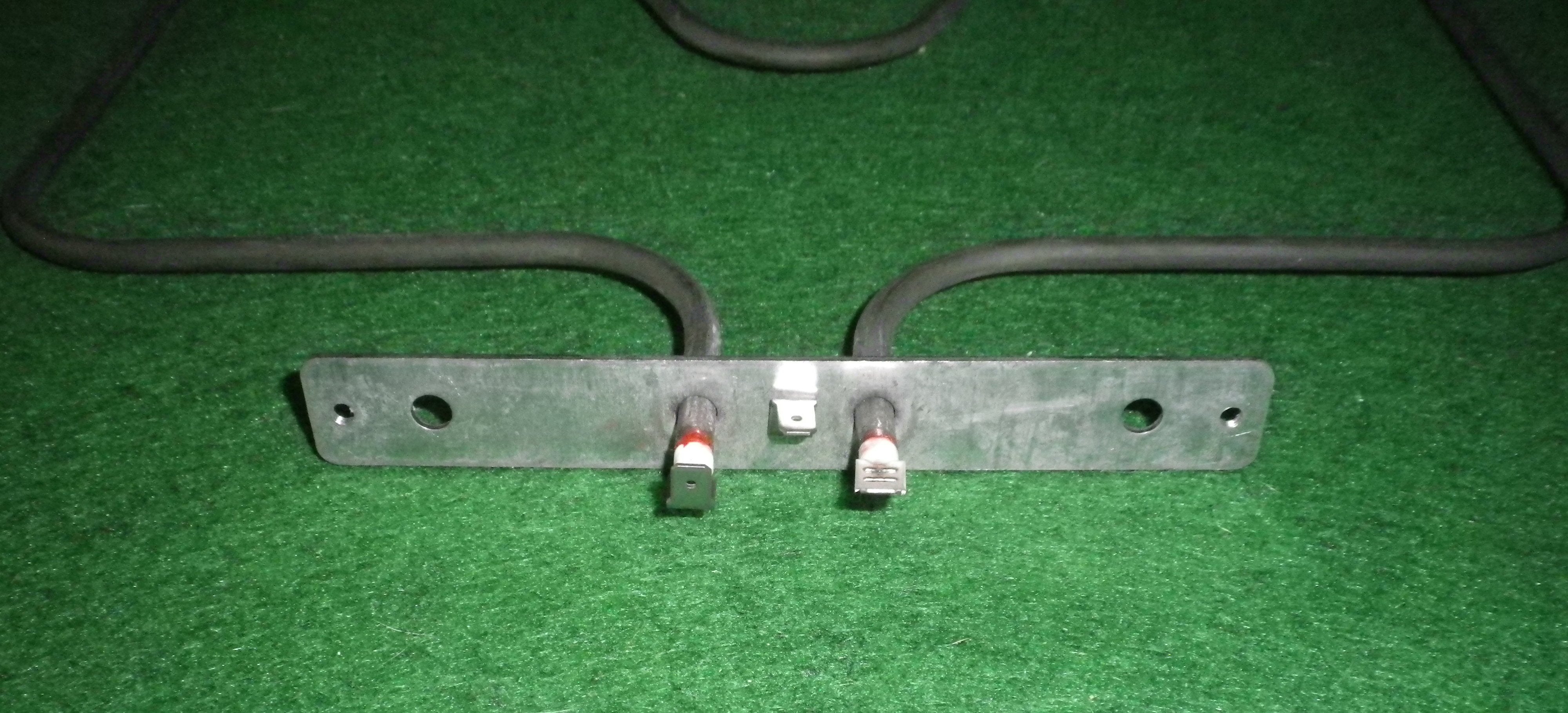 Technika 1300-Watt Top Oven Heating Element with Crossbar and Wide Mounting Bracket - Part Number IM12-01