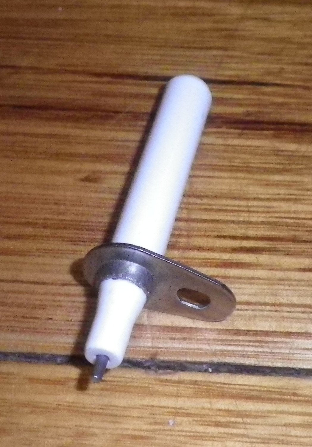 Westinghouse Chef Gas Stove Grill Ignition Electrode - Part # 0049001142