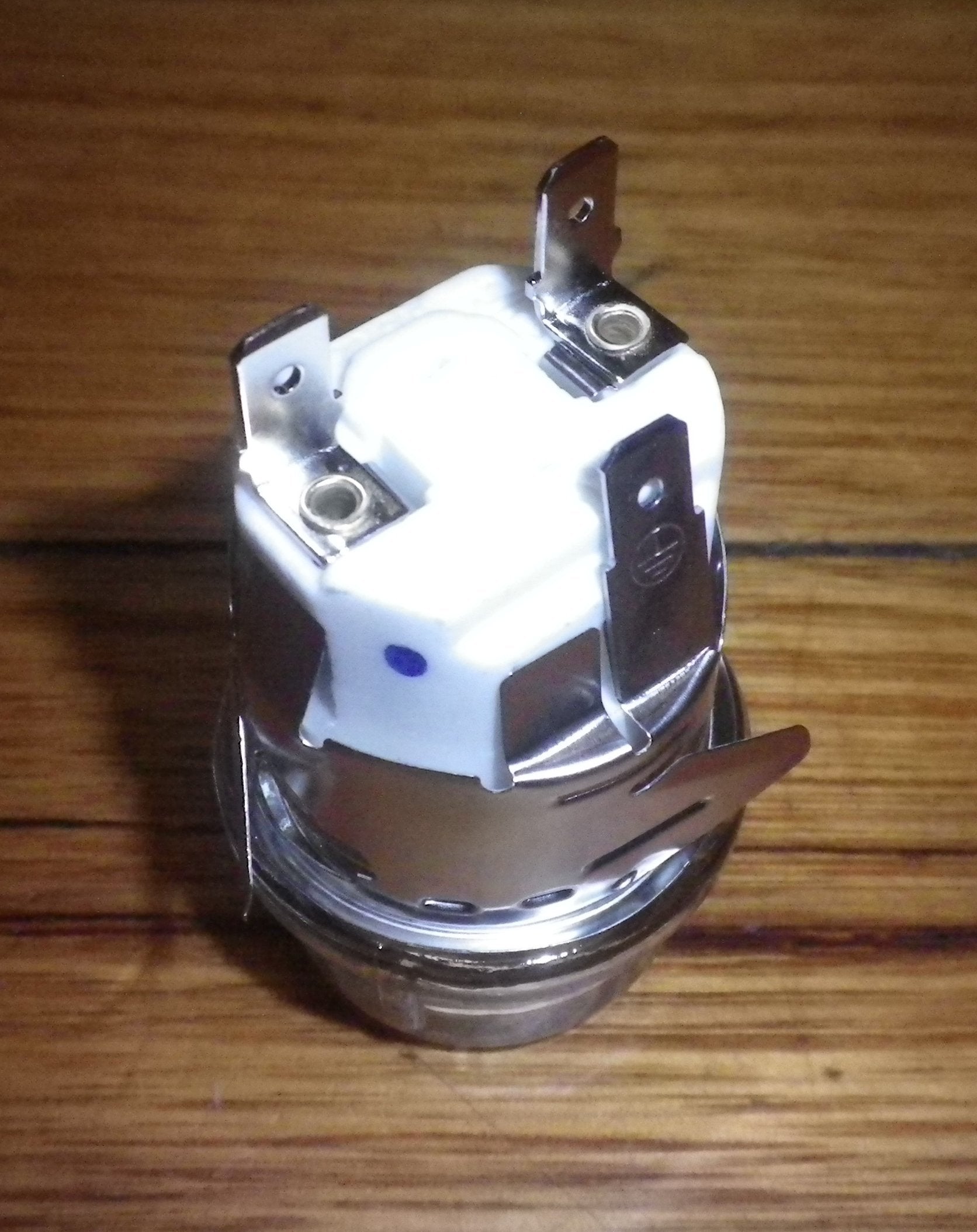Fisher & Paykel G9 Oven Lamp Holder Assembly with 25W Halogen Light Bulb - Replacement Part No. FP561921, 561921