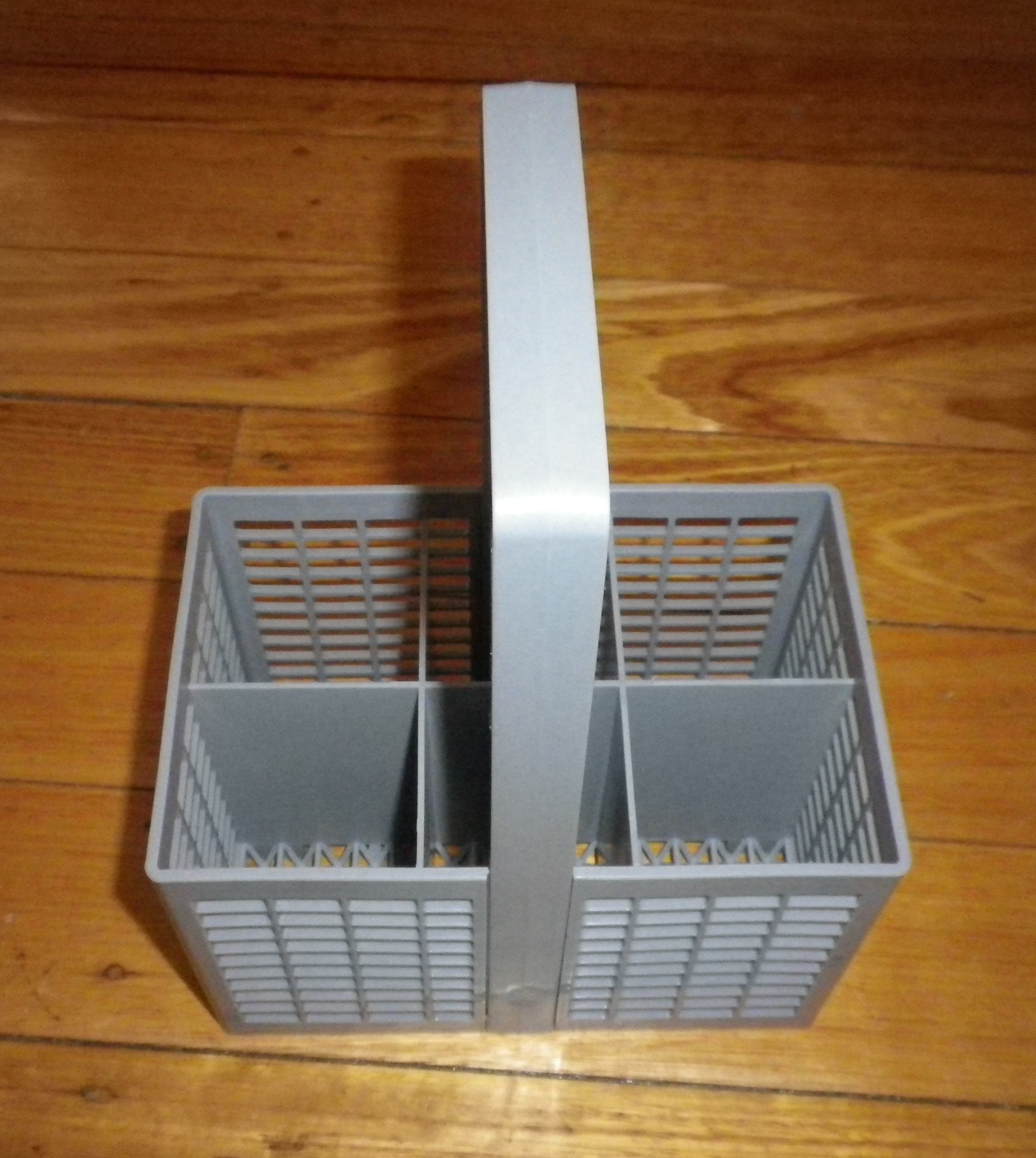 Fisher & Paykel DD60 Designer DishDrawer 6-Compartment Cutlery Basket - Part FP511870