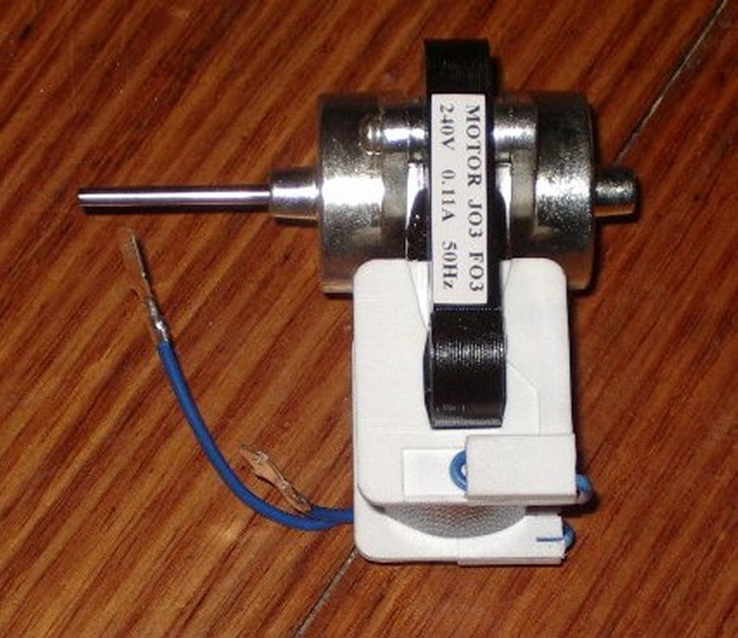 Universal Small Reversible Evaporator Fan Motor for No Frost Fridges - Part Number RF039S