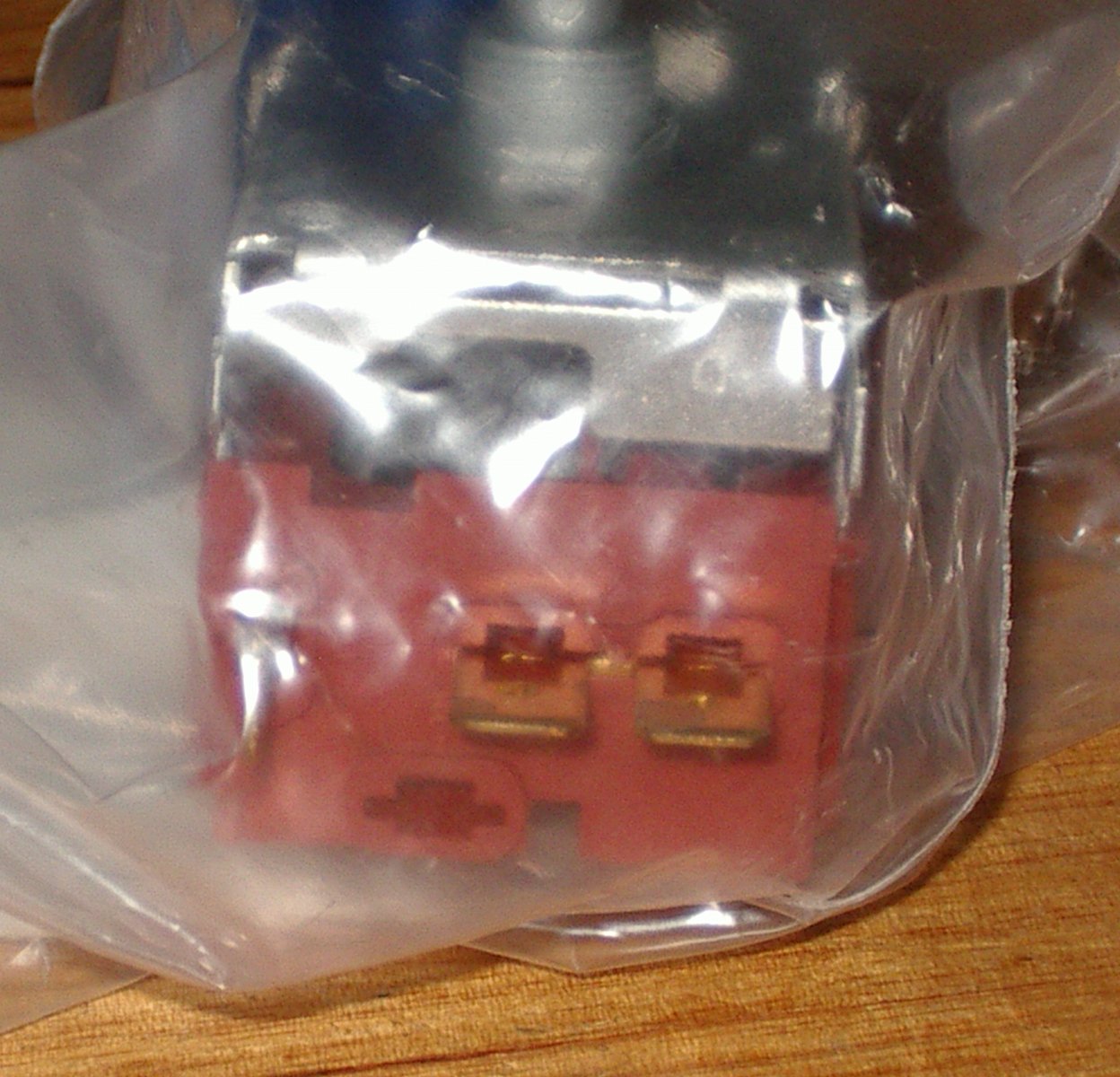 Westinghouse RJ212T No-Frost Refrigerator Thermostat - Part # 1441445, 077B1252L