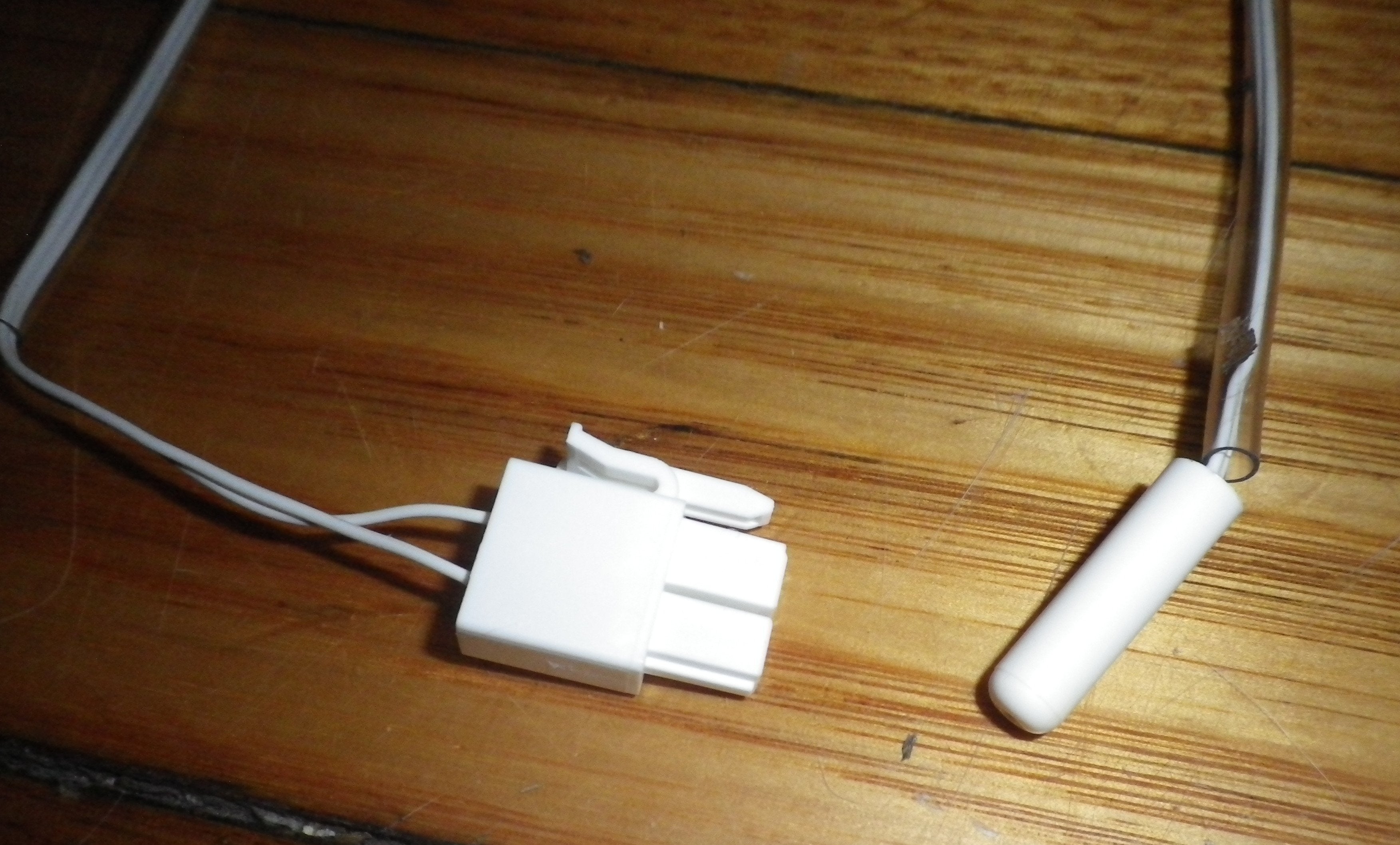 Samsung Defrost Overtemp Sensor - Part DA32-00029N for Refrigerators