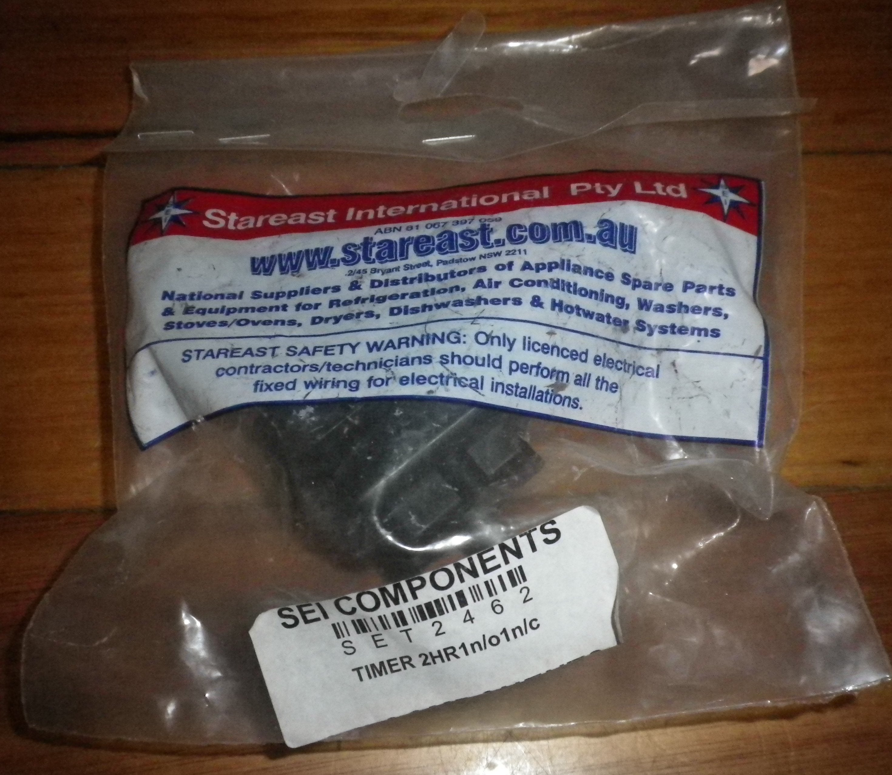 Universal 120-Minute 6mm Shaft Clockwork Timer with Normally Open and Normally Closed Contacts - Part Number SET2462
