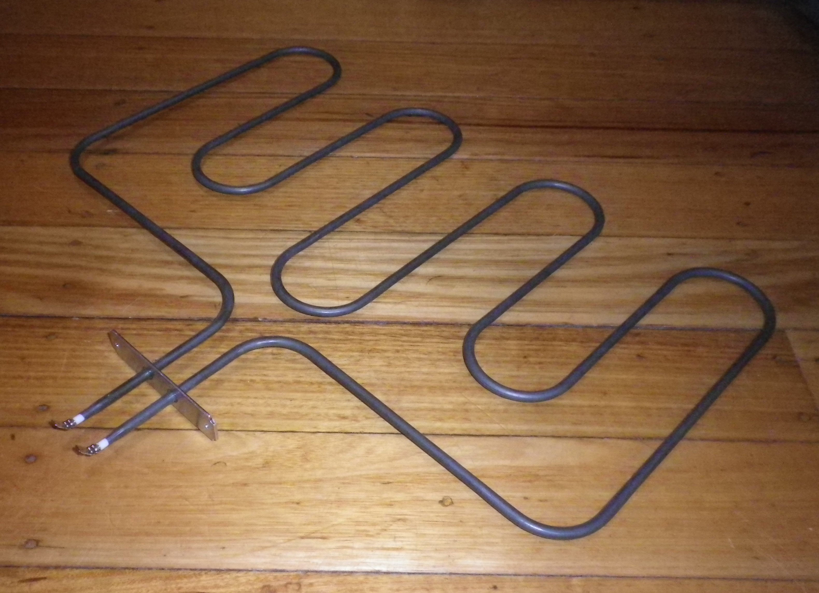 Fisher & Paykel 1750W Lower Oven Element - Part # FP575741 for OB90 Series