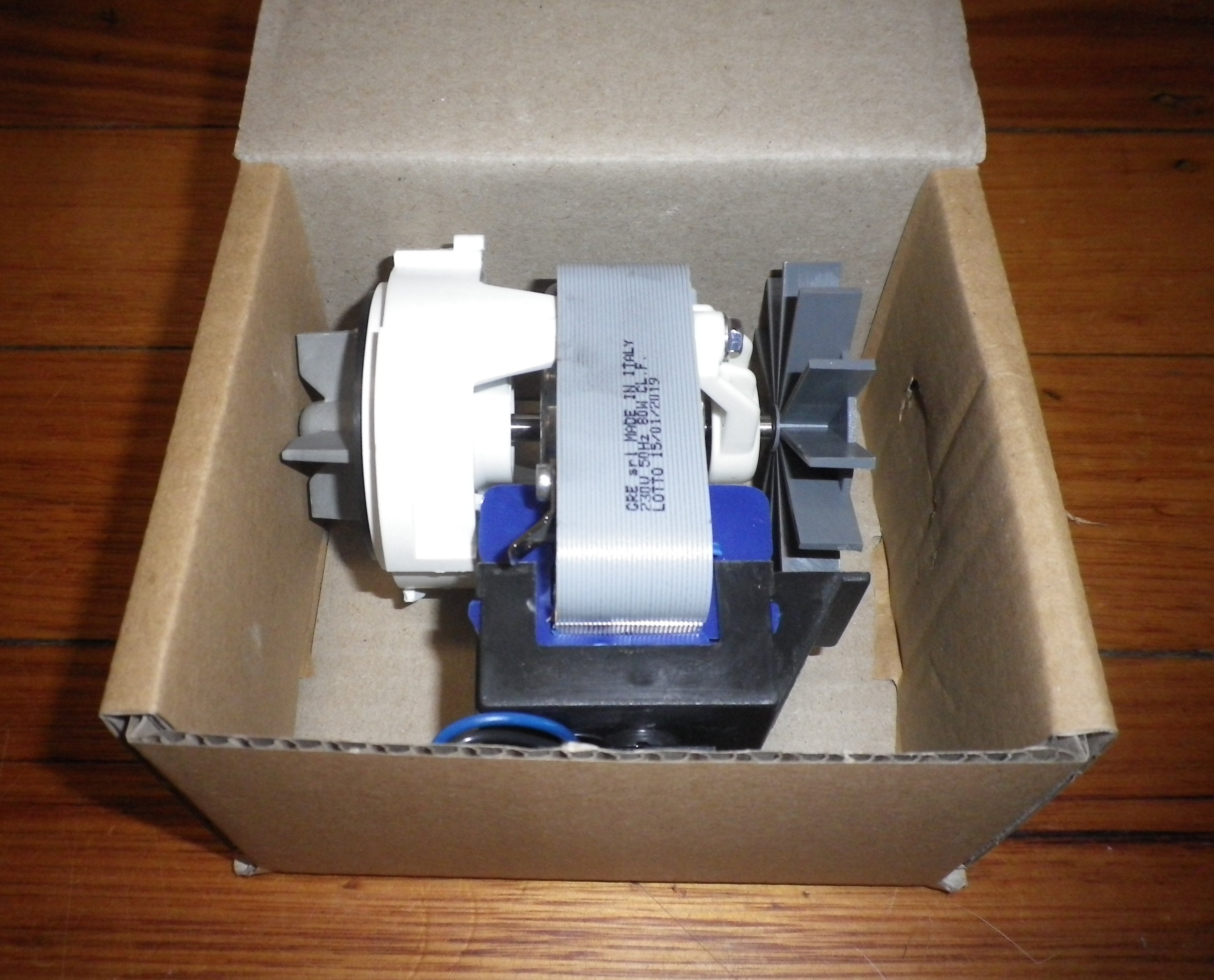 Fisher & Paykel Smartdrive Washing Machine Electric Drain Pump Replacement Part - FP430144