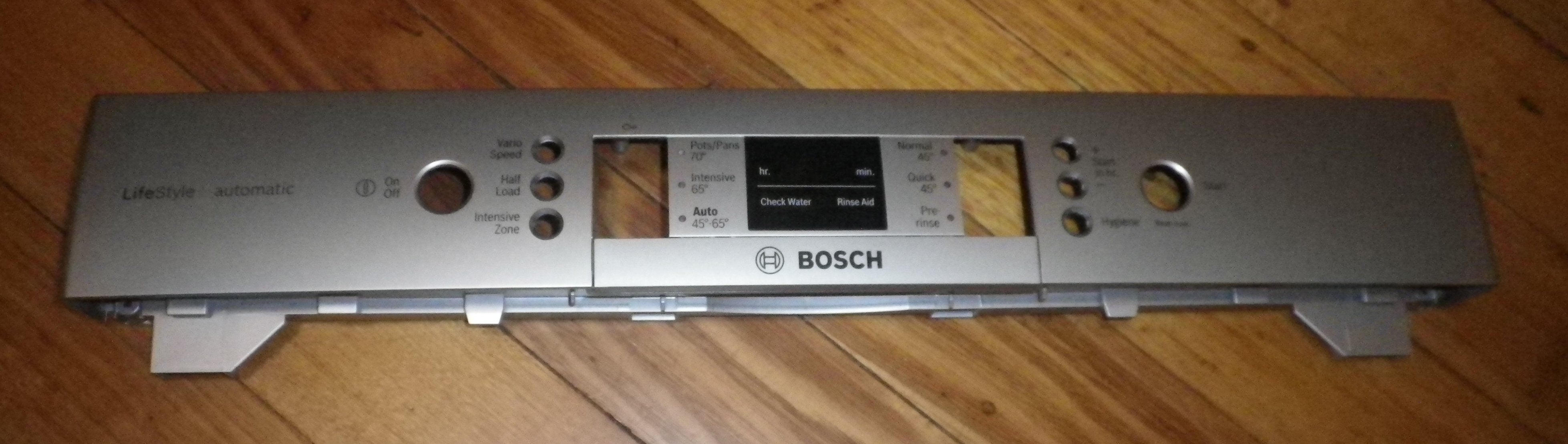 Bosch SMS63M08AU Dishwasher Front Panel Escutcheon - Part 673546